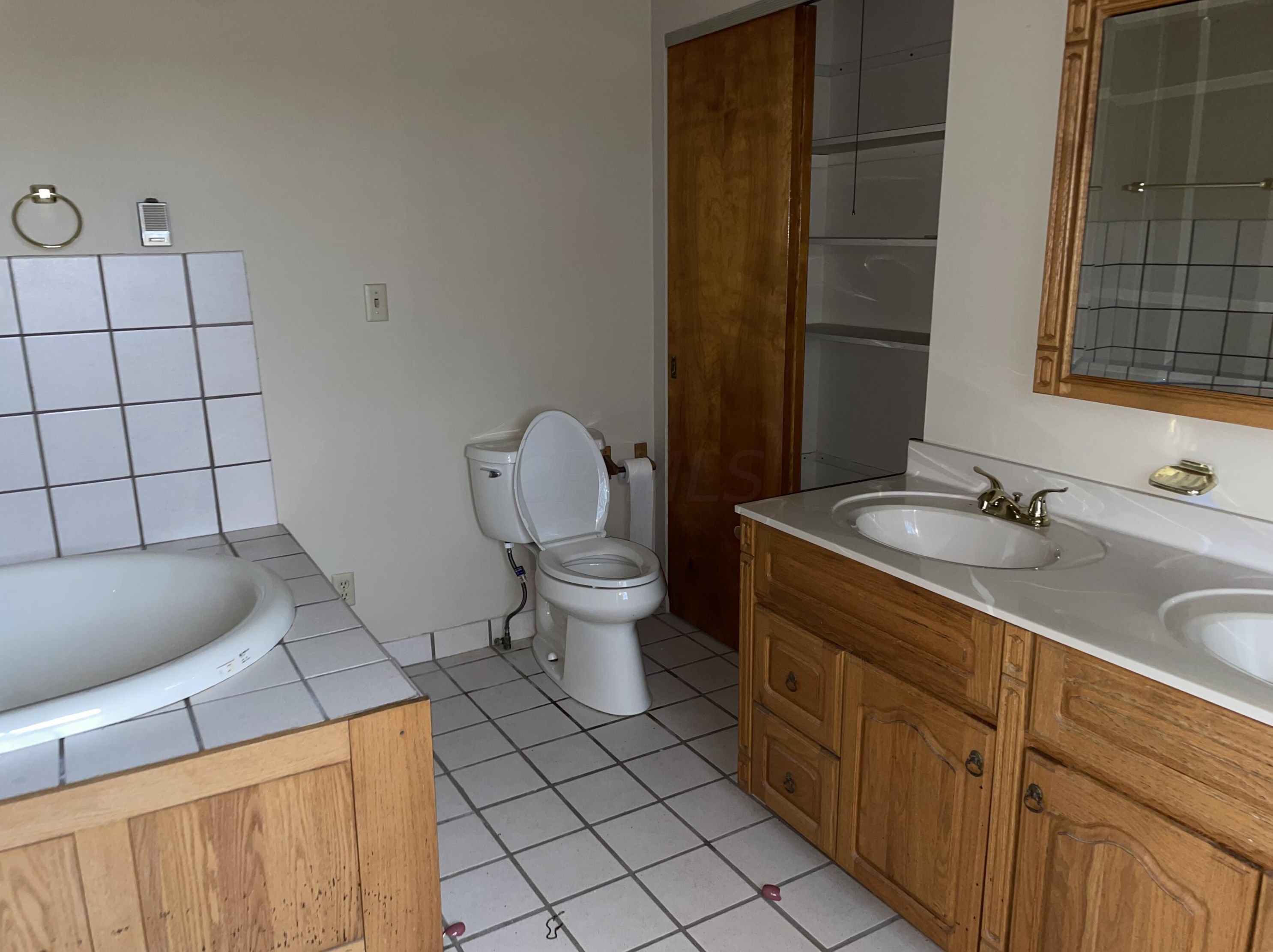 7319 Old Us 35, Washington Ch OH  43160-9215 exterior