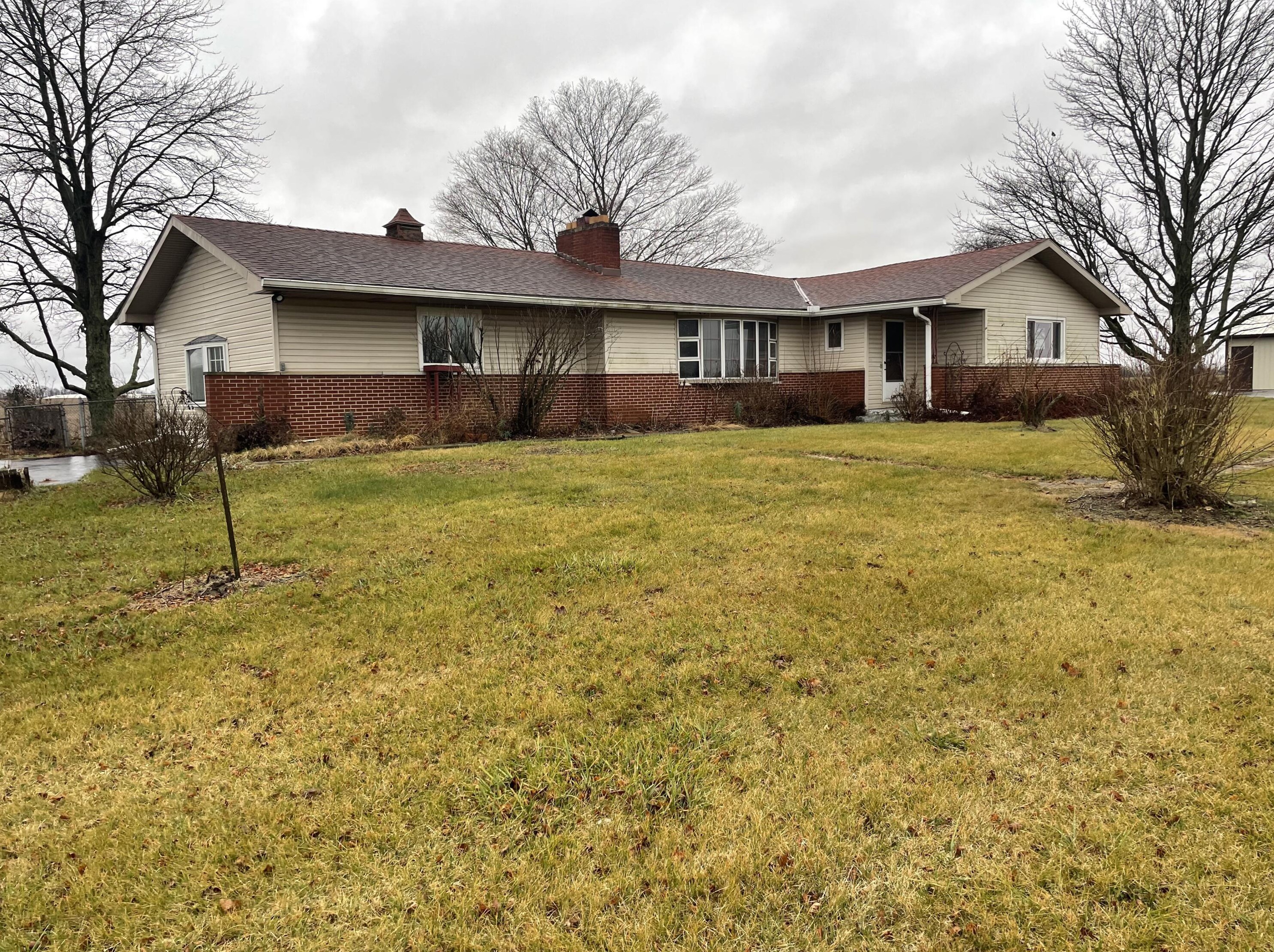 7319 Old Us 35, Washington Ch OH  43160-9215 exterior