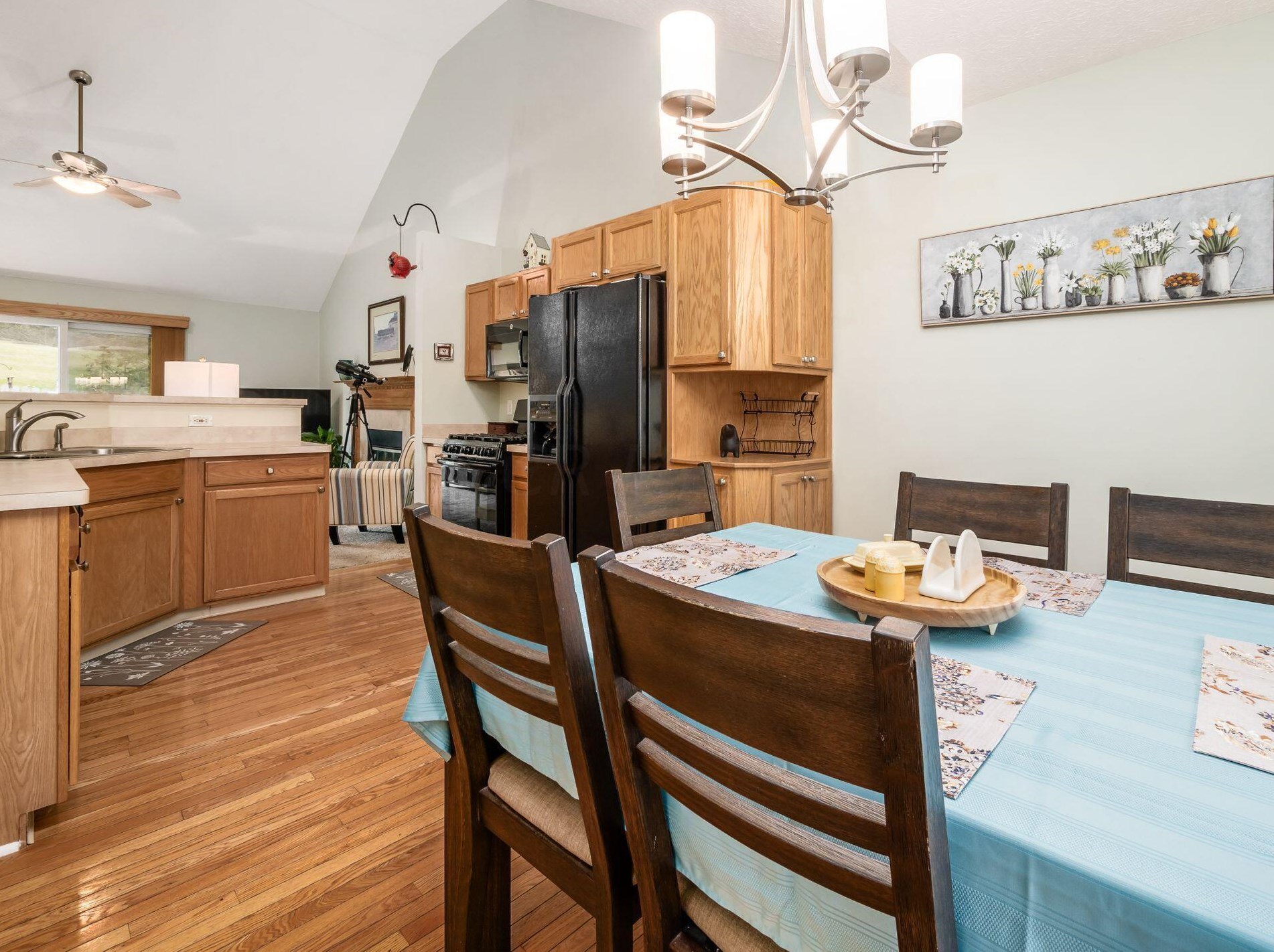 438 Wooster St, Pickerington OH  43147-9366 exterior