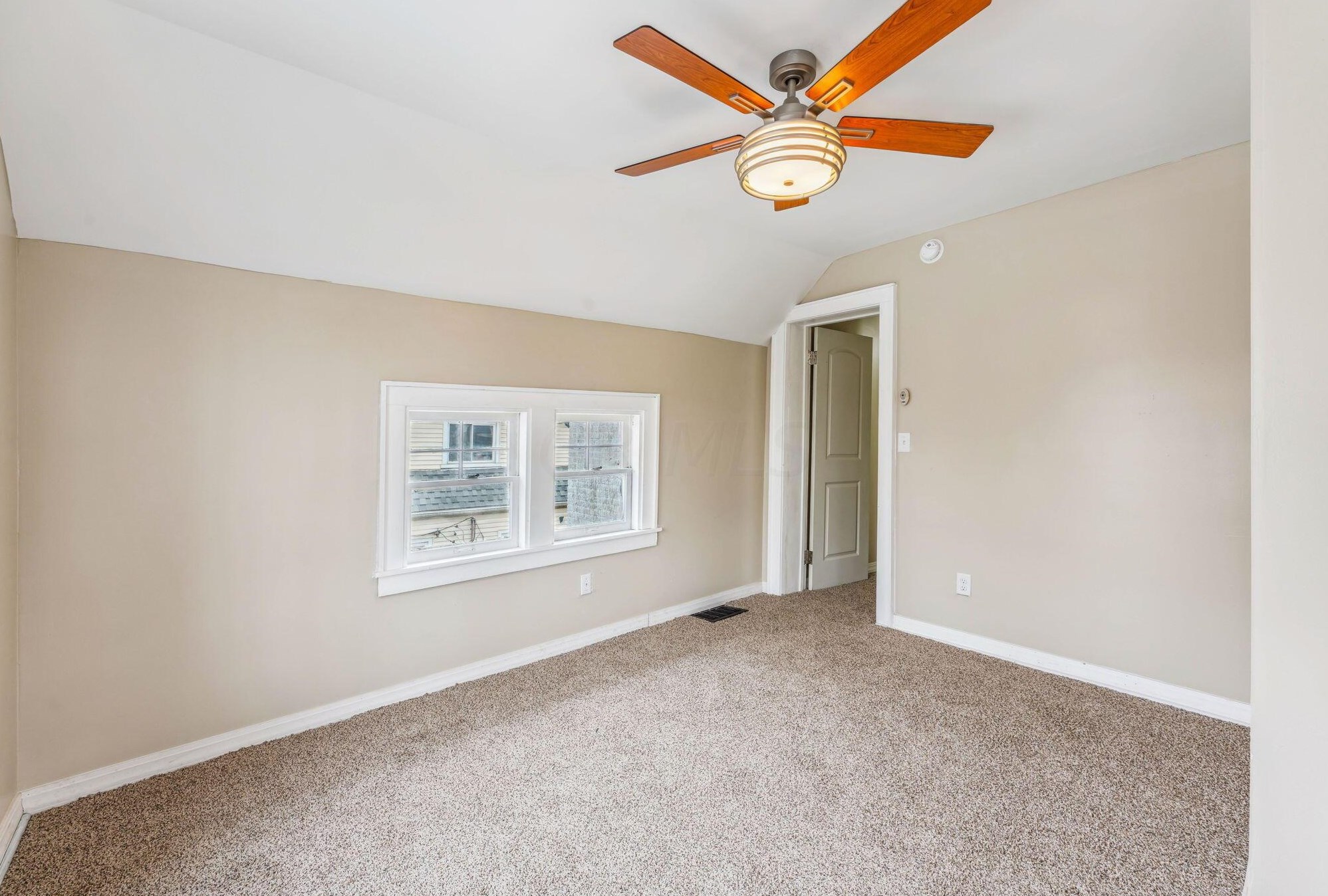 1700 Bide A Wee Park Ave, Columbus OH 43205-3039 exterior