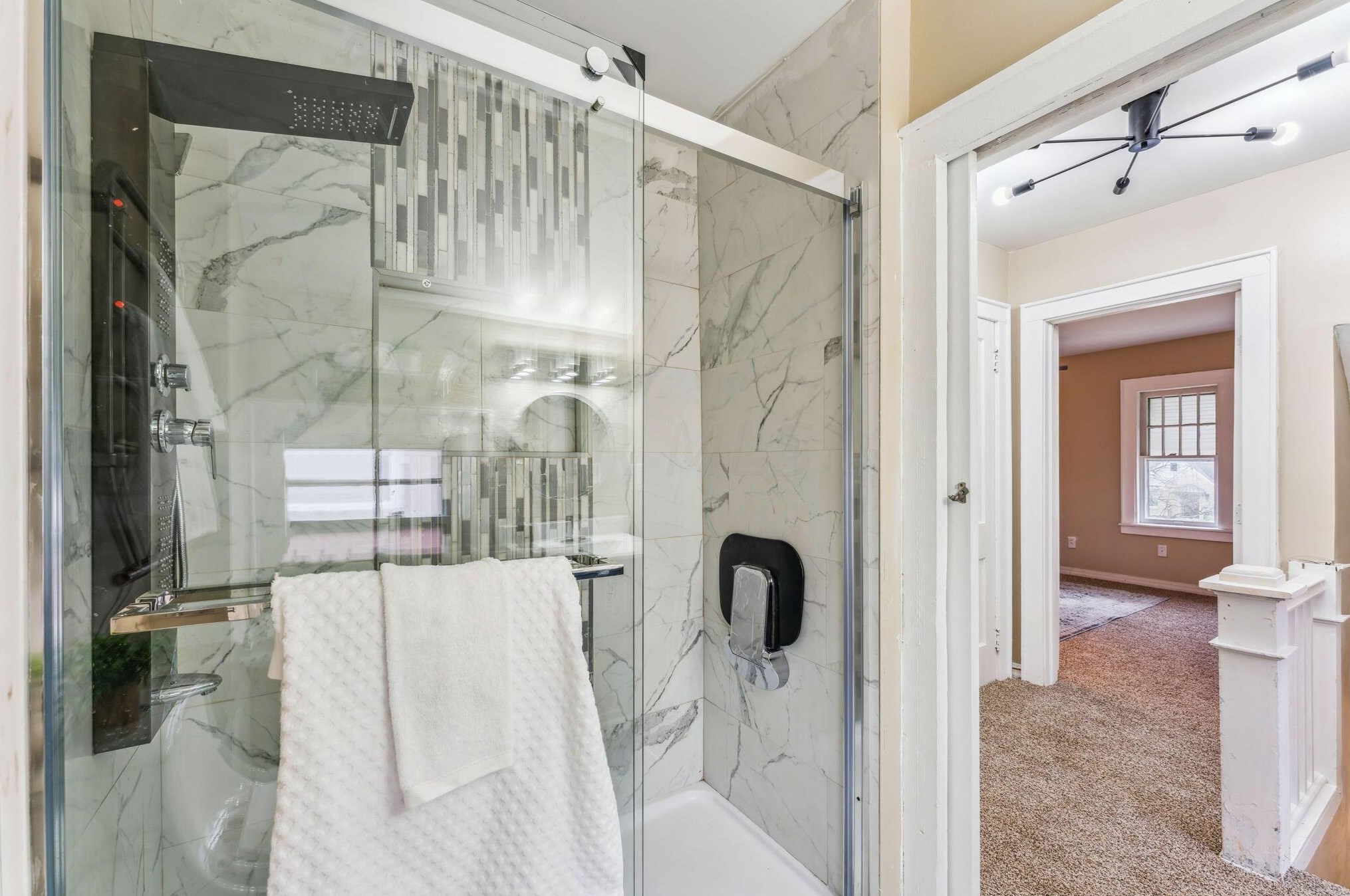 1700 Bide A Wee Park Ave, Columbus OH 43205-3039 exterior