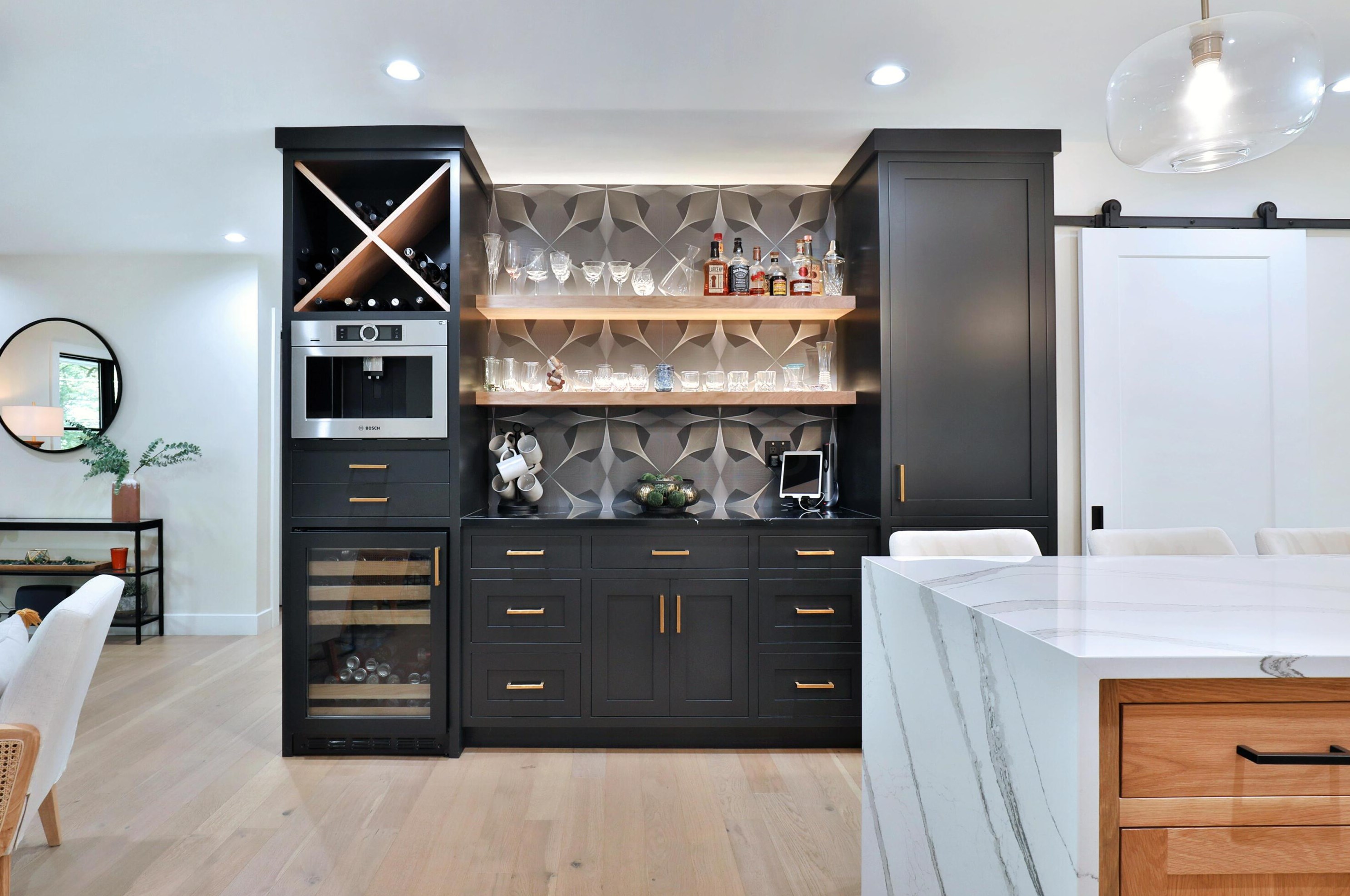 217 Canyon Dr, Columbus OH  43214-3105 exterior