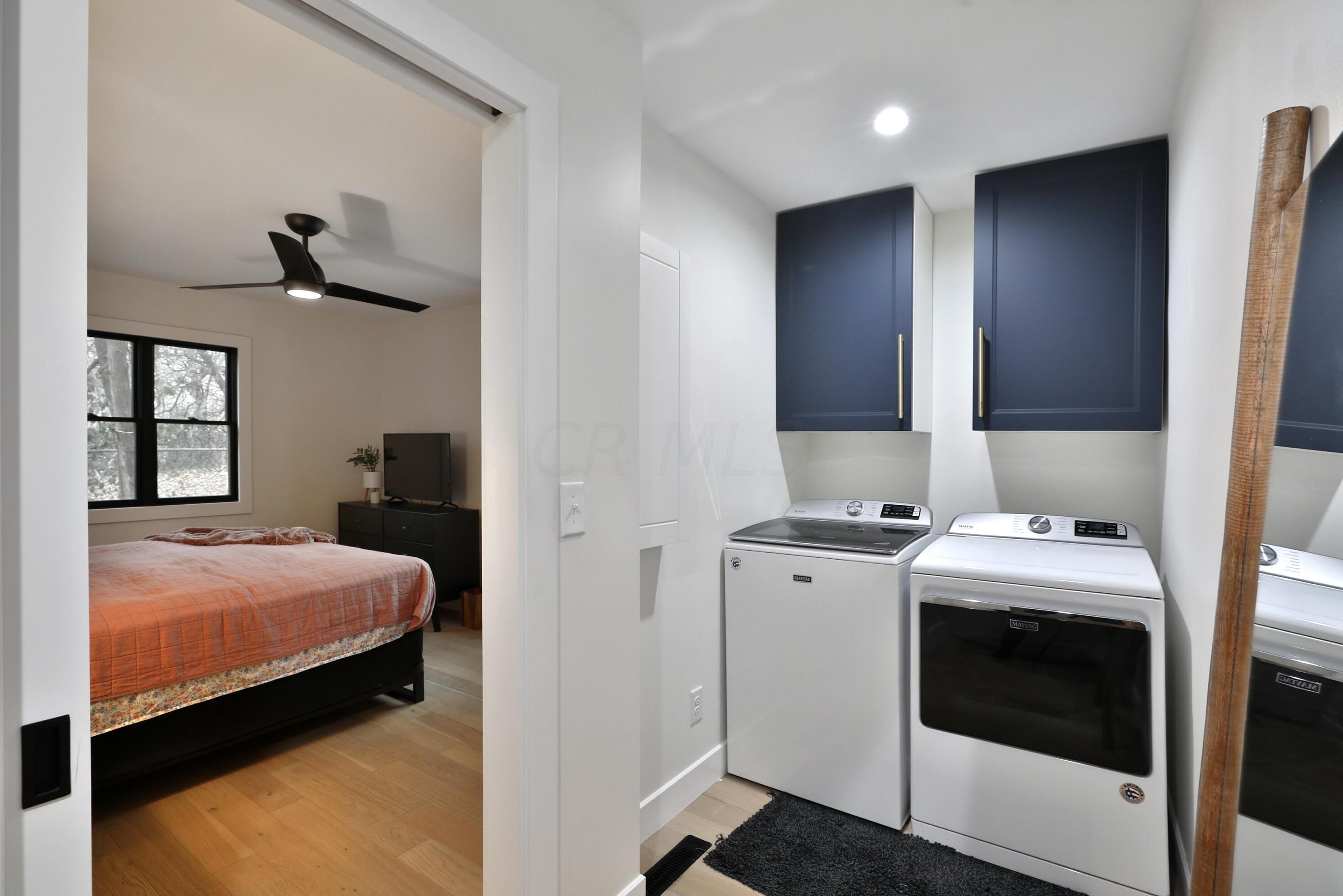 217 Canyon Dr, Columbus OH  43214-3105 exterior