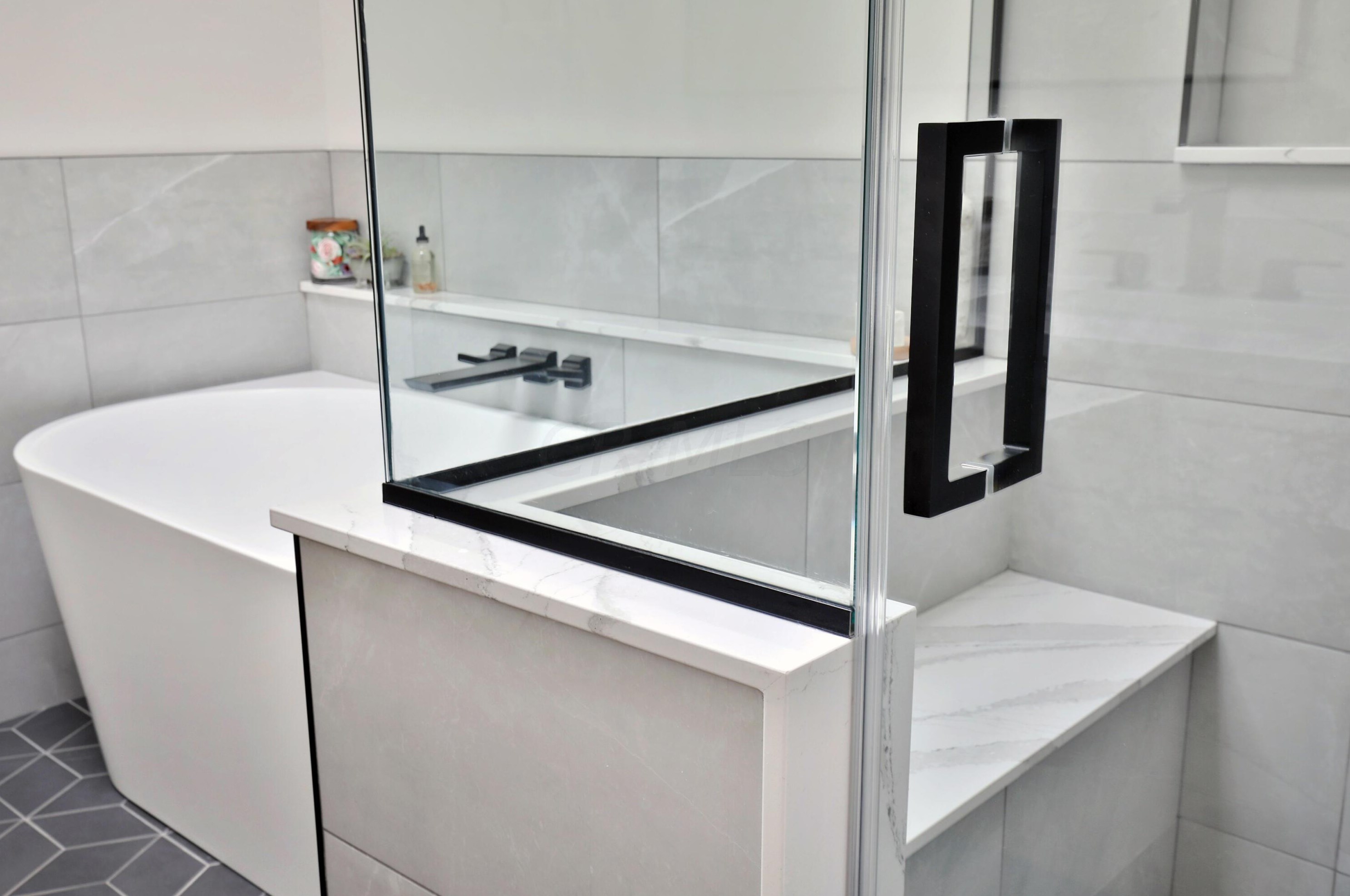 217 Canyon Dr, Columbus OH  43214-3105 exterior