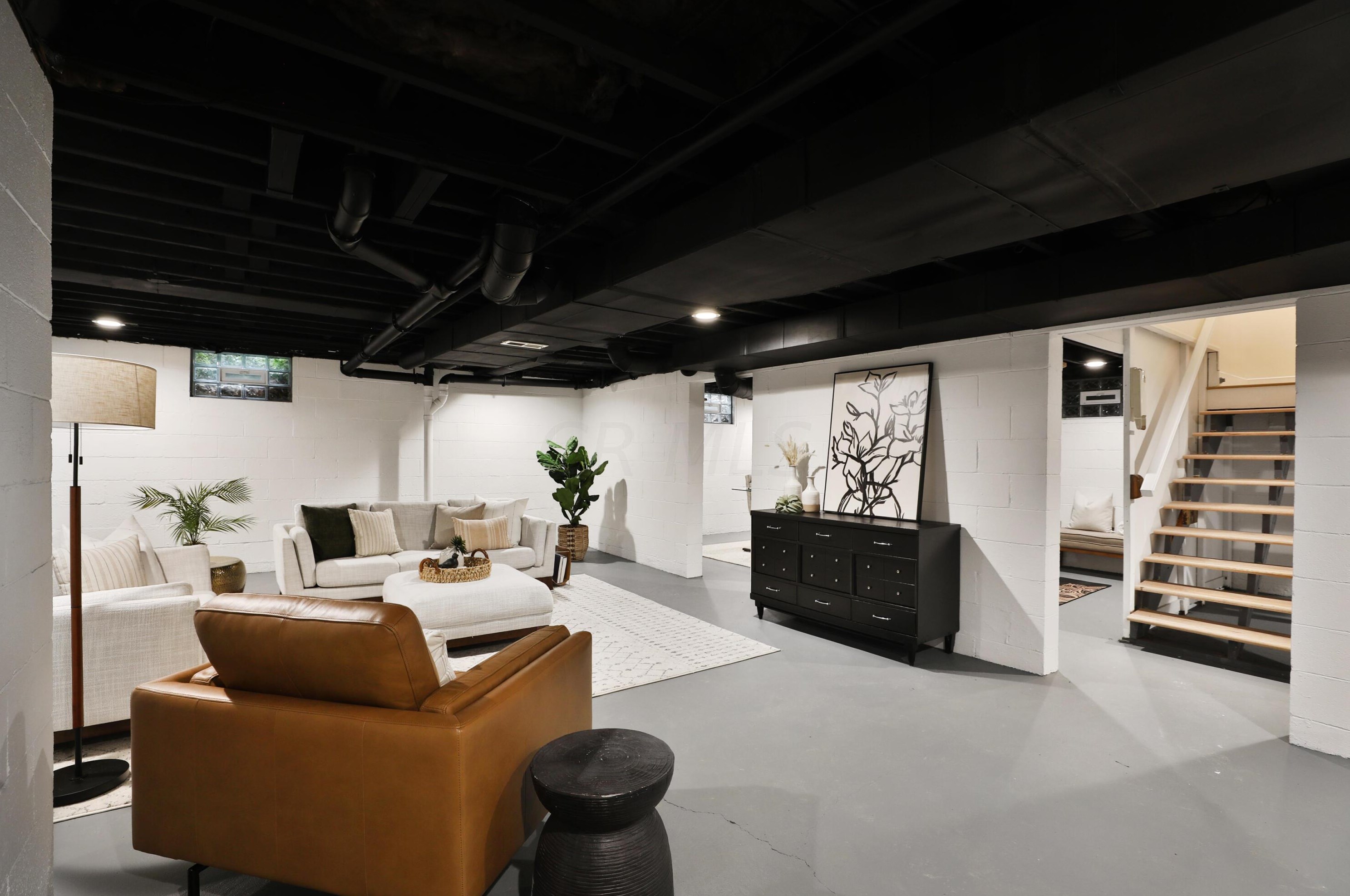 217 Canyon Dr, Columbus OH  43214-3105 exterior