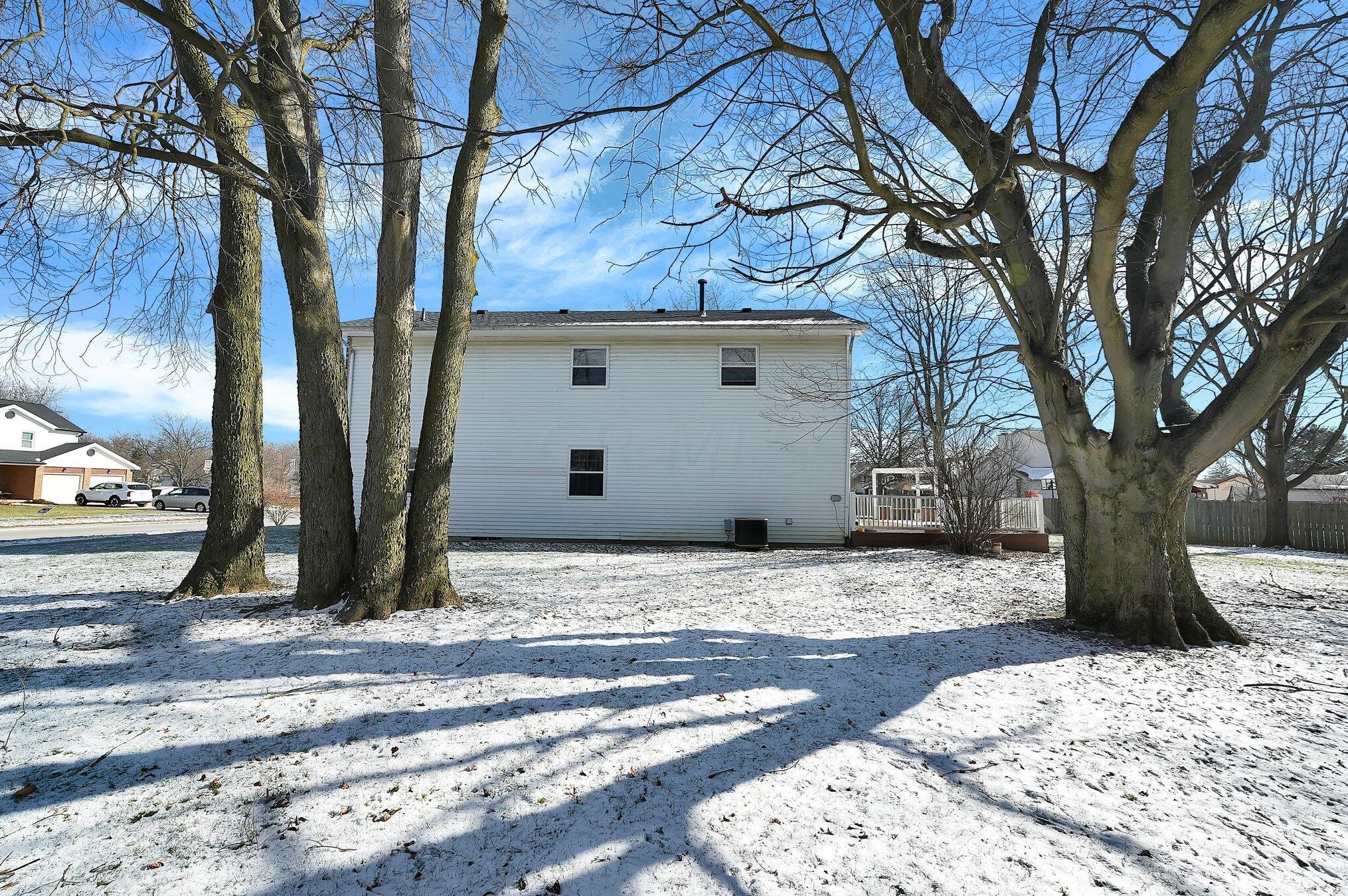 1261 Youngland Dr, Columbus OH 43228-9599 exterior