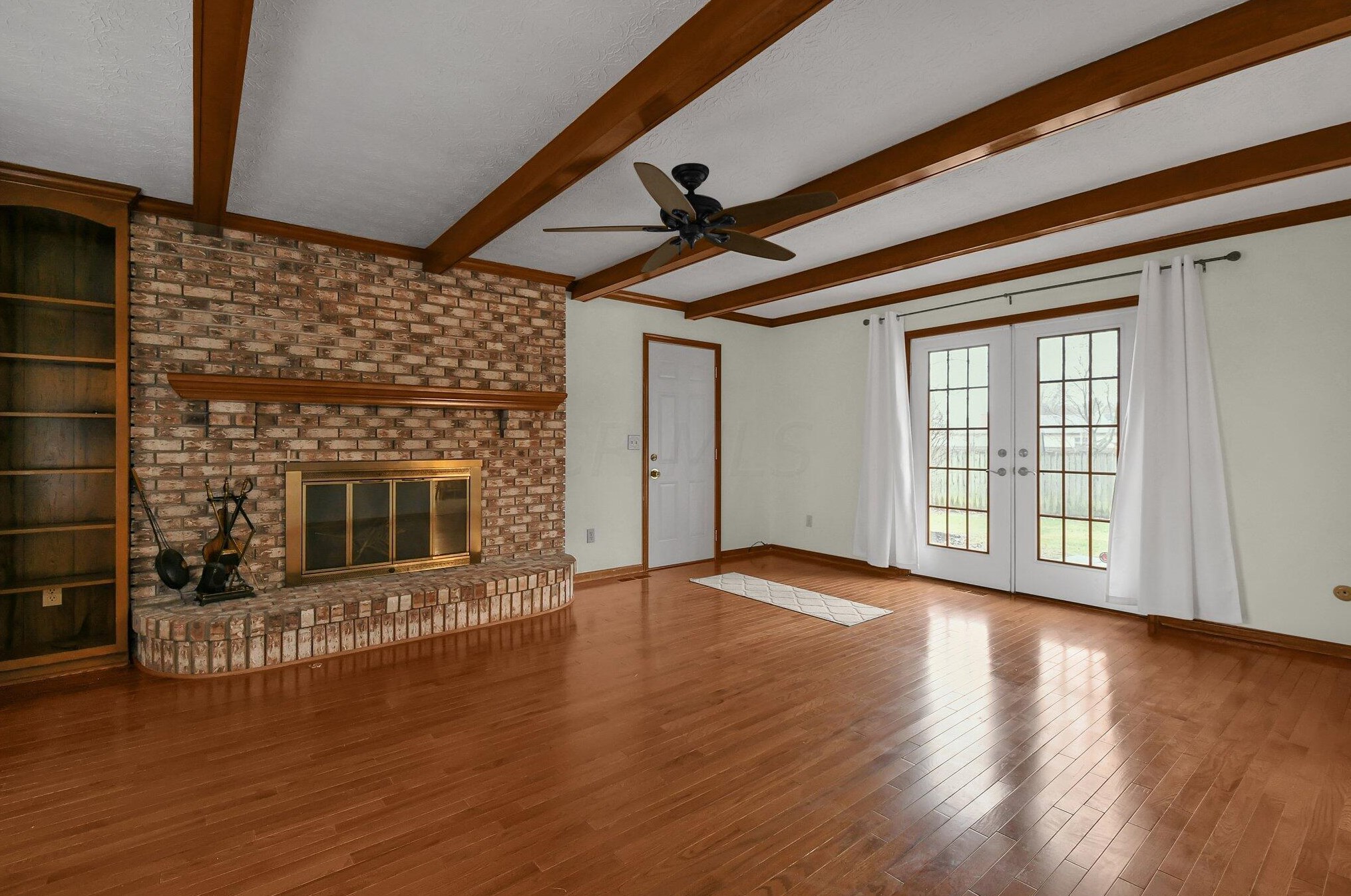 1261 Youngland Dr, Columbus OH 43228-9599 exterior