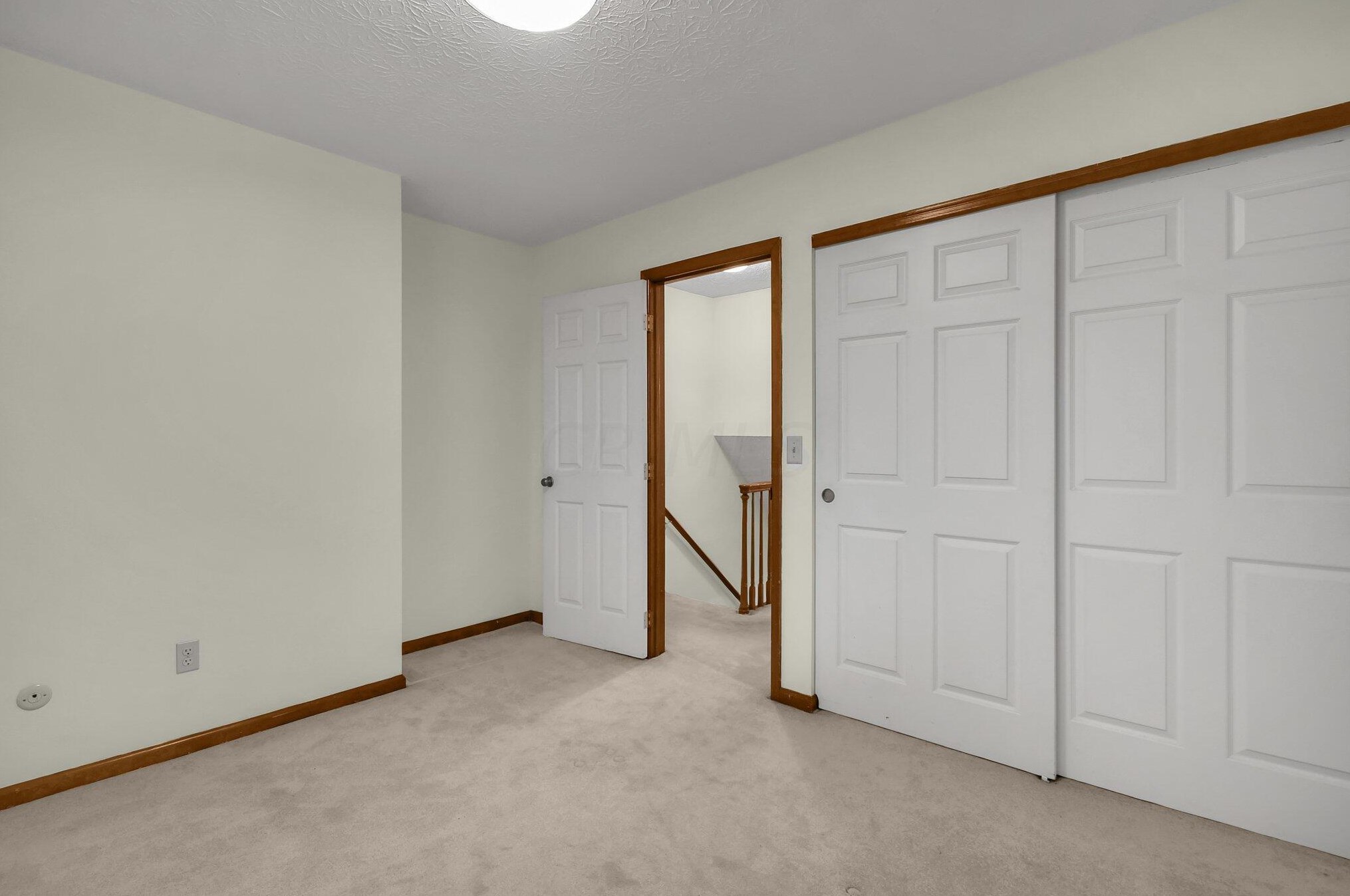 1261 Youngland Dr, Columbus OH 43228-9599 exterior