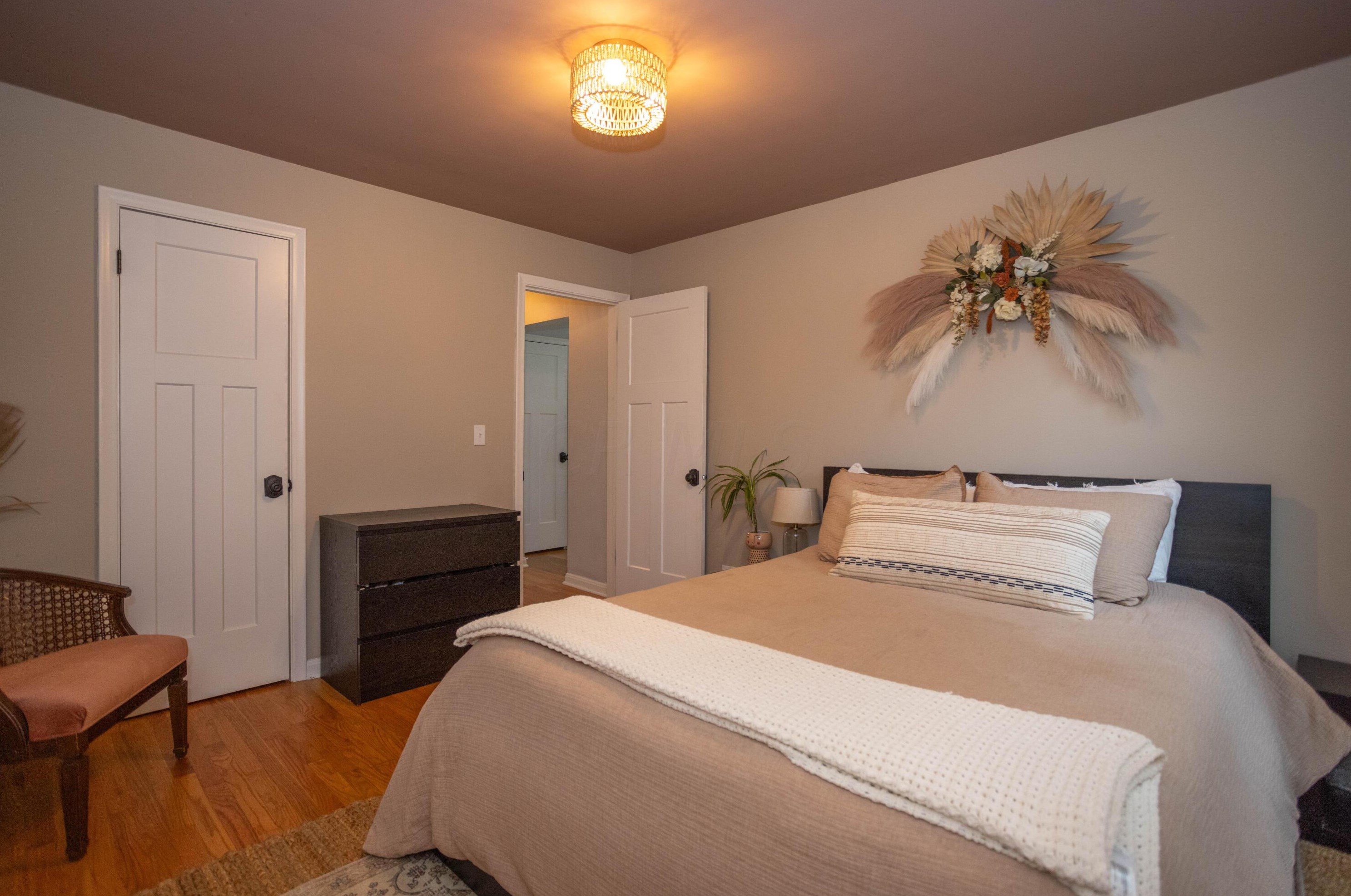 720 Dominion Blvd, Columbus OH  43214-2277 exterior