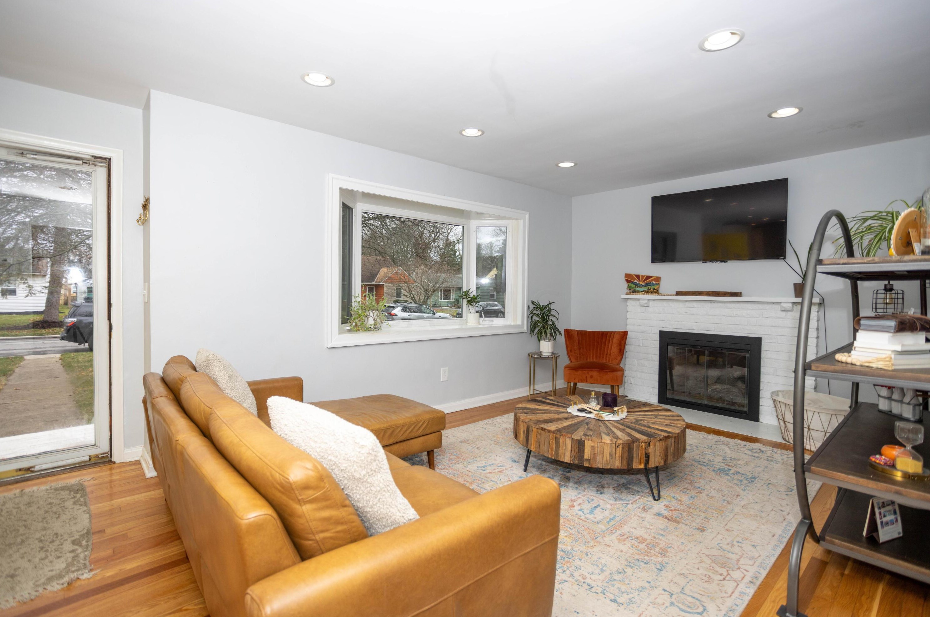 720 Dominion Blvd, Columbus OH  43214-2277 exterior