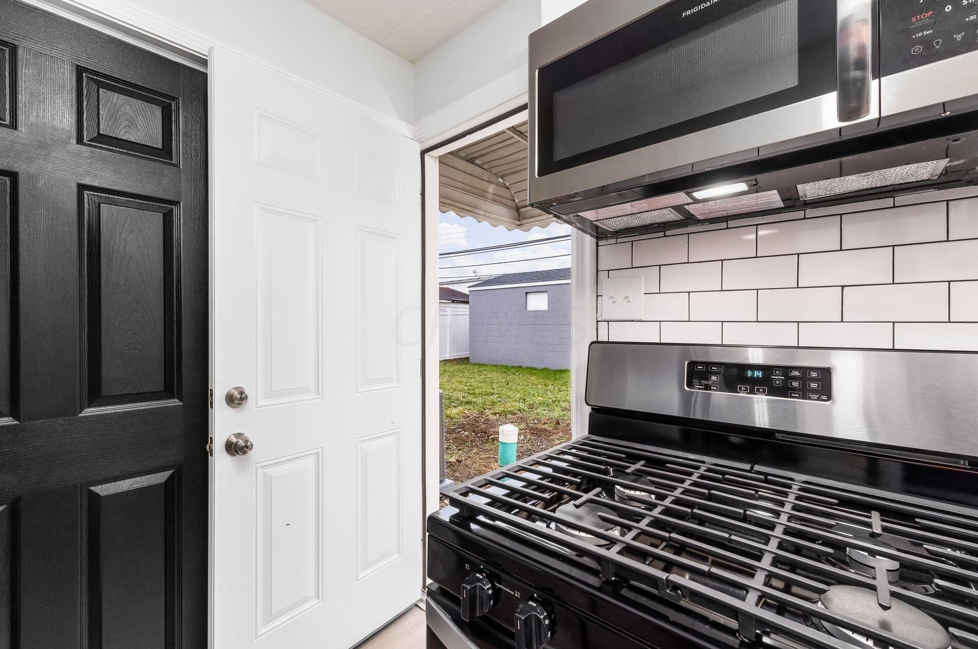 4963 Dimson Dr, Columbus OH  43213-2413 exterior