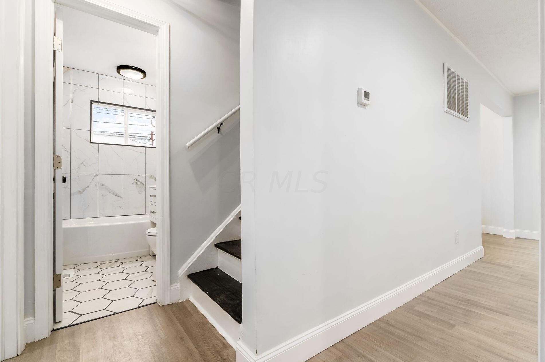 4963 Dimson Dr, Columbus OH  43213-2413 exterior