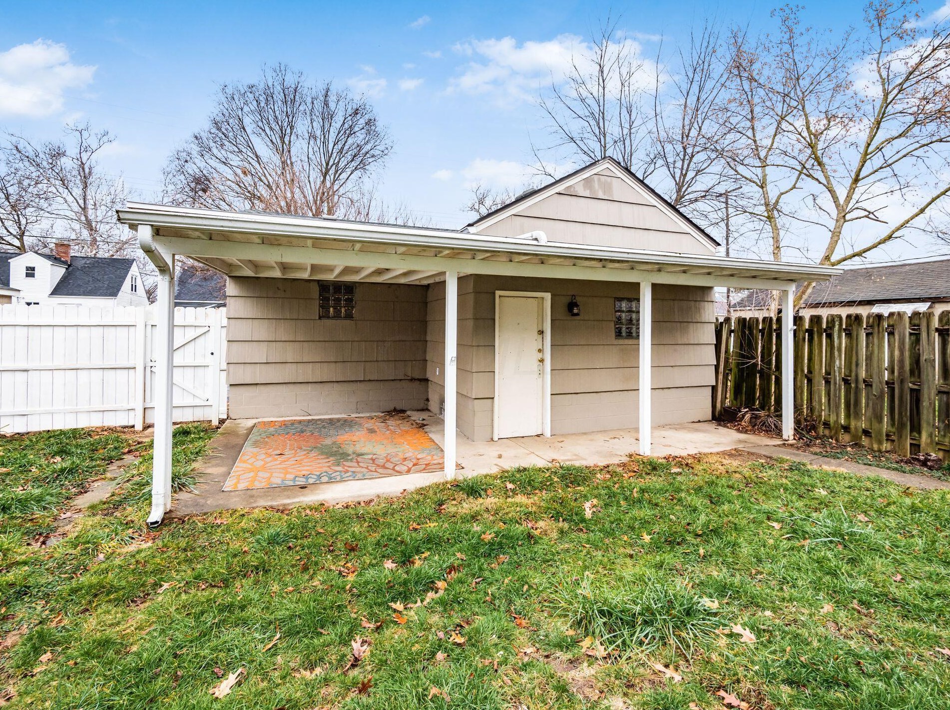 845 Wiltshire Rd, Columbus OH  43204-2338 exterior