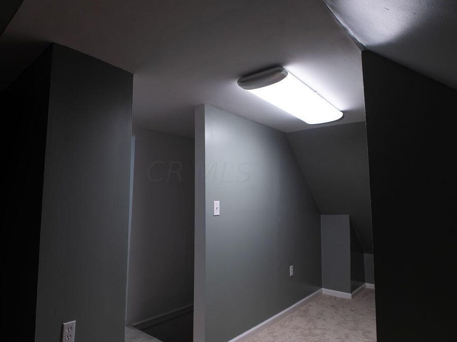 28 Wheatland Ave, Columbus OH  43204-3266 exterior