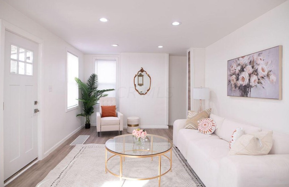 28 Wheatland Ave, Columbus OH  43204-3266 exterior