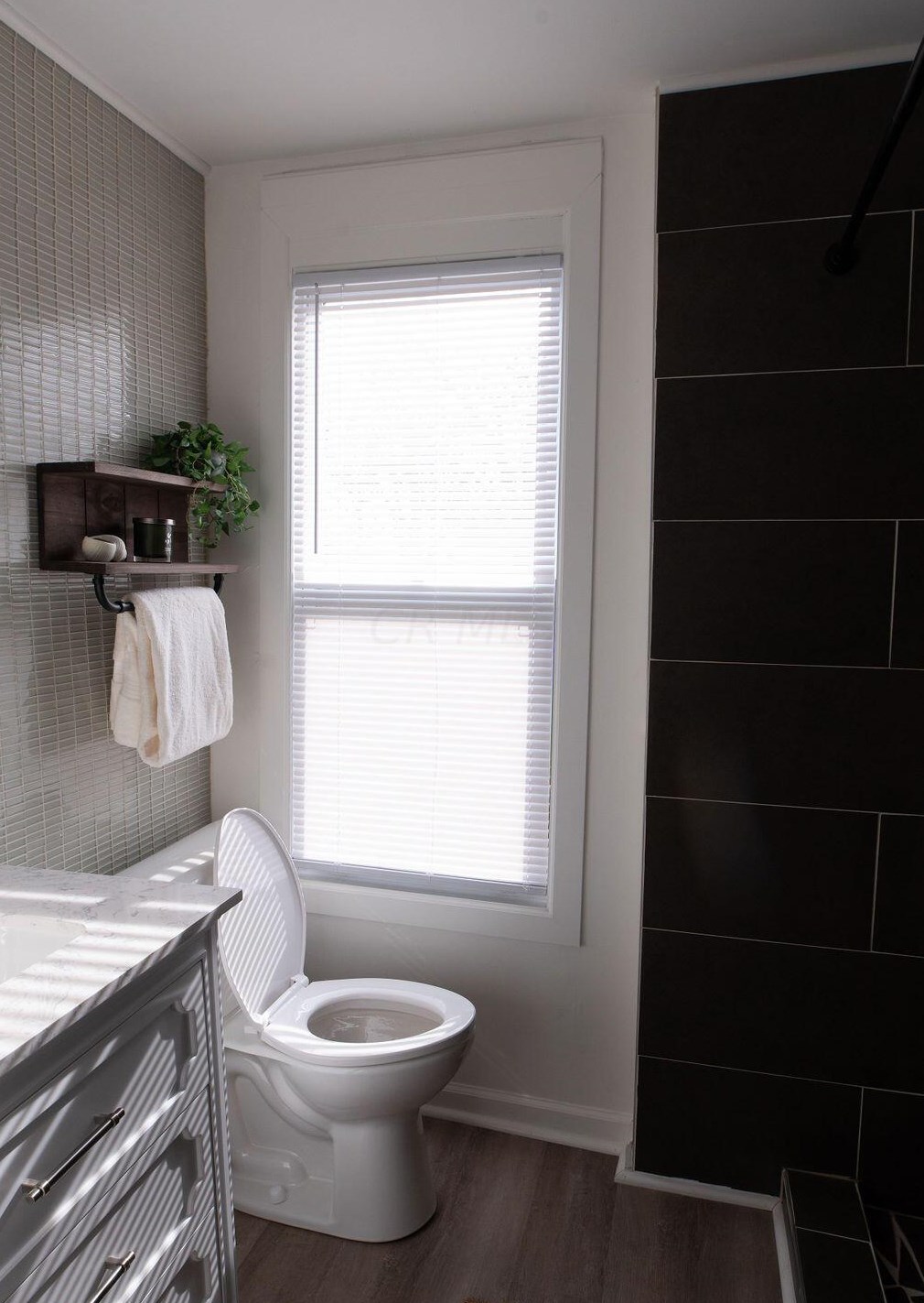 28 Wheatland Ave, Columbus OH  43204-3266 exterior