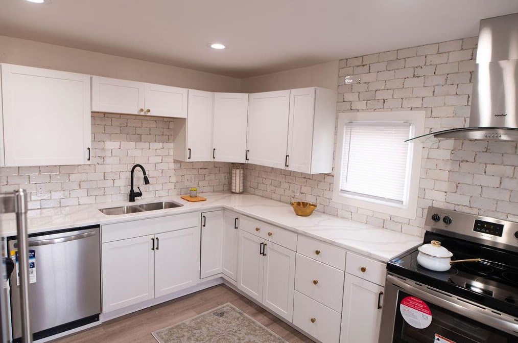 28 Wheatland Ave, Columbus OH  43204-3266 exterior