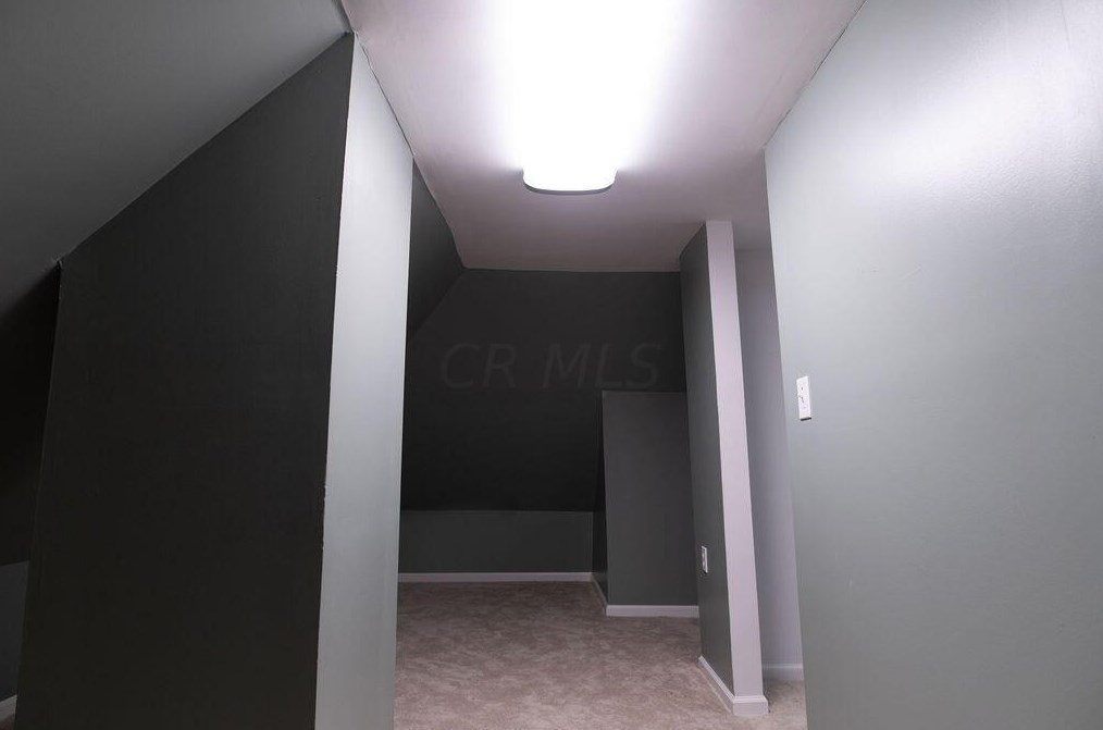 28 Wheatland Ave, Columbus OH  43204-3266 exterior