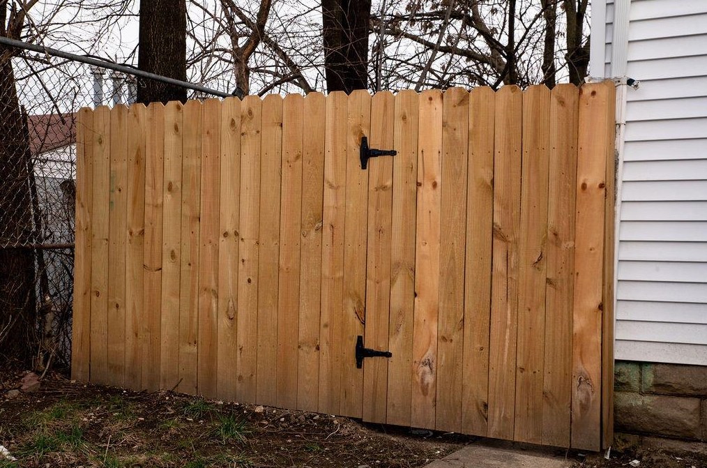 28 Wheatland Ave, Columbus OH  43204-3266 exterior