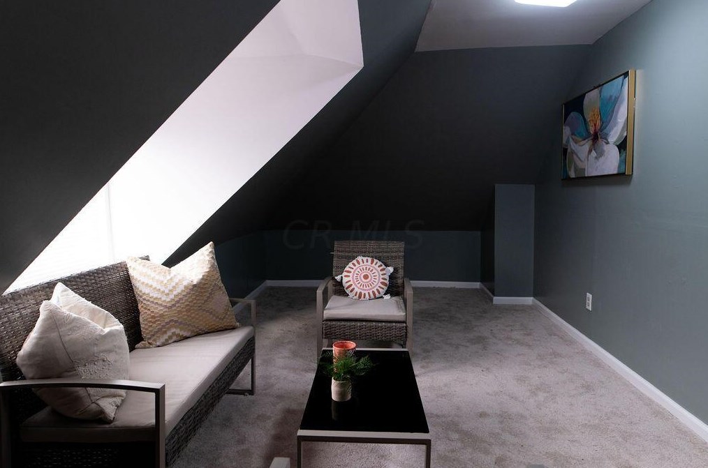 28 Wheatland Ave, Columbus OH  43204-3266 exterior