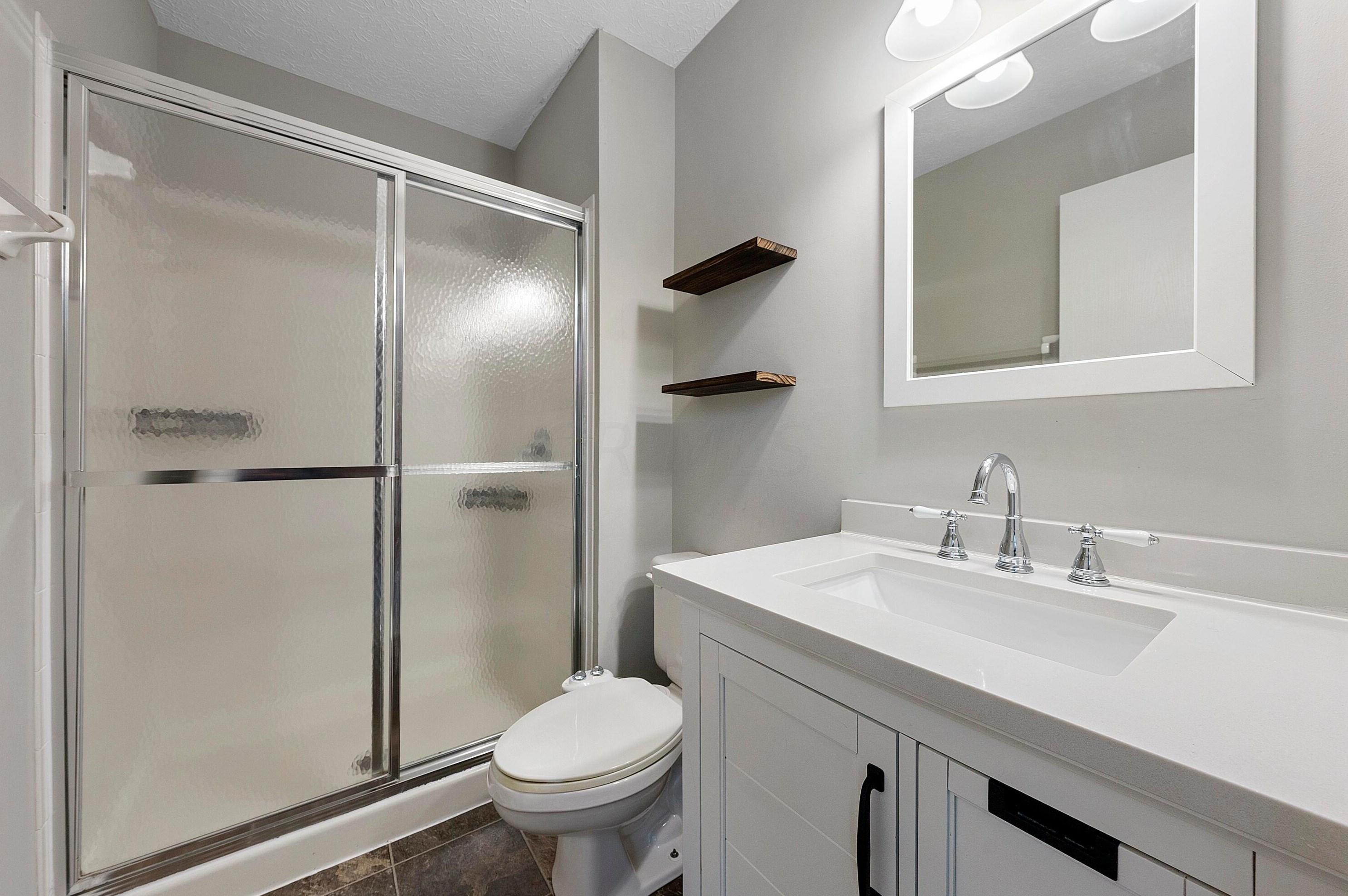 6994 Weurful Dr, Cnl Wnchstr OH  43110-8444 exterior