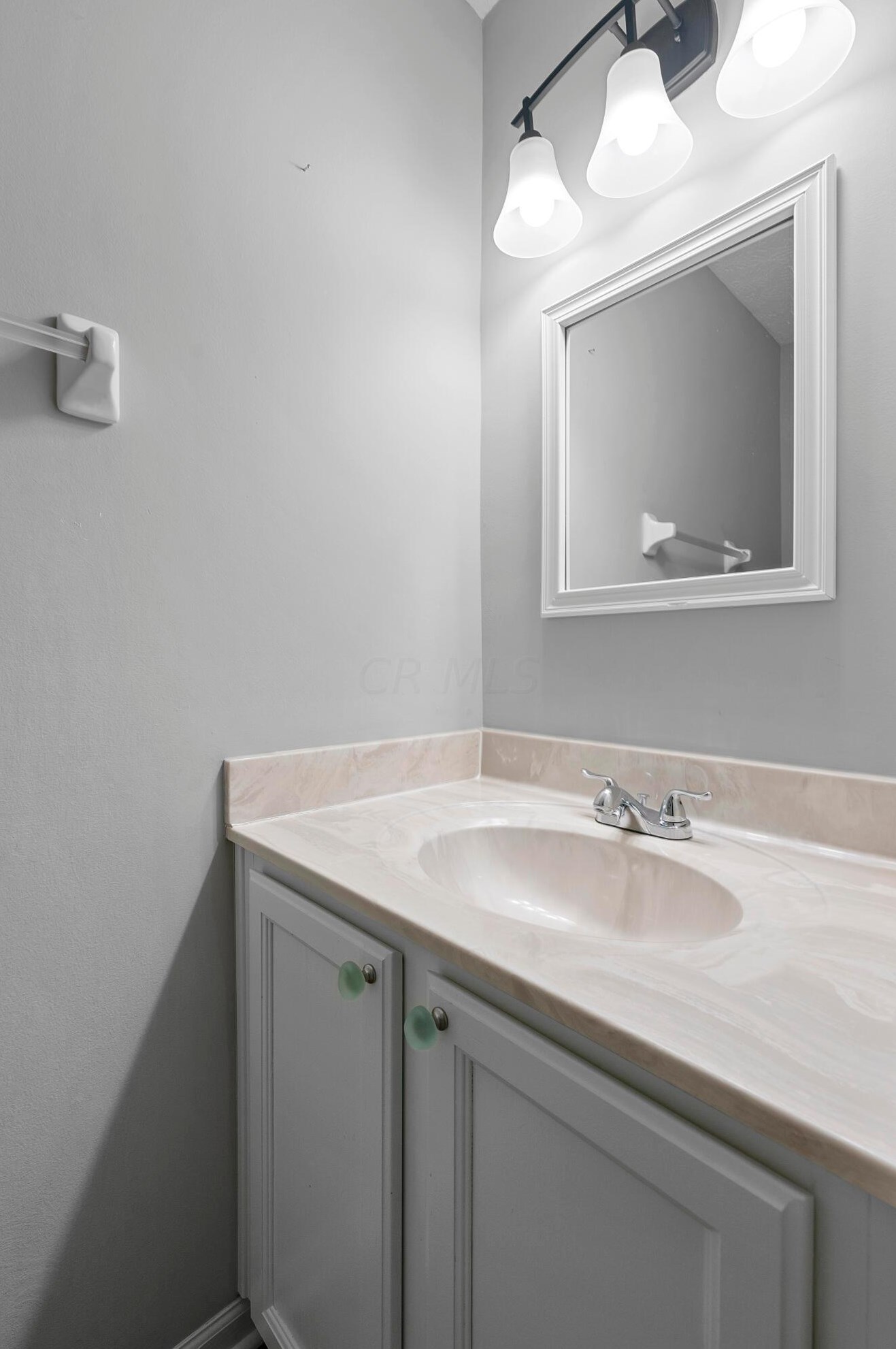 6994 Weurful Dr, Cnl Wnchstr OH  43110-8444 exterior