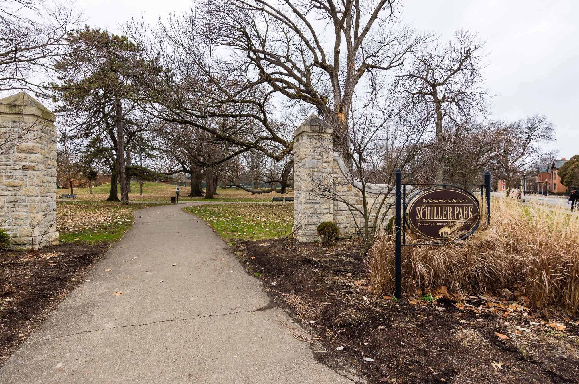 448 Deshler Ave, Columbus OH 43206-2717 exterior