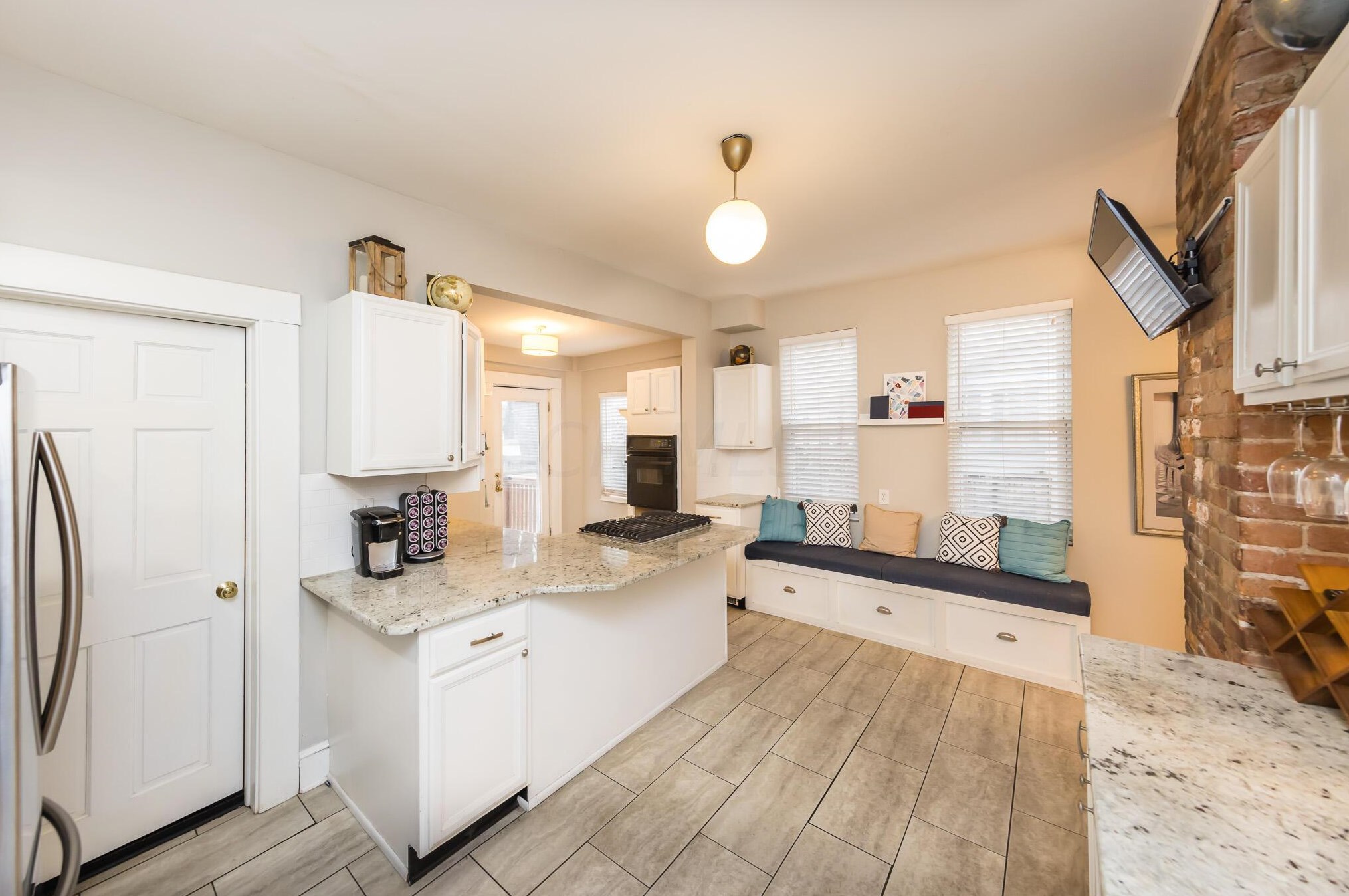 448 Deshler Ave, Columbus OH 43206-2717 exterior