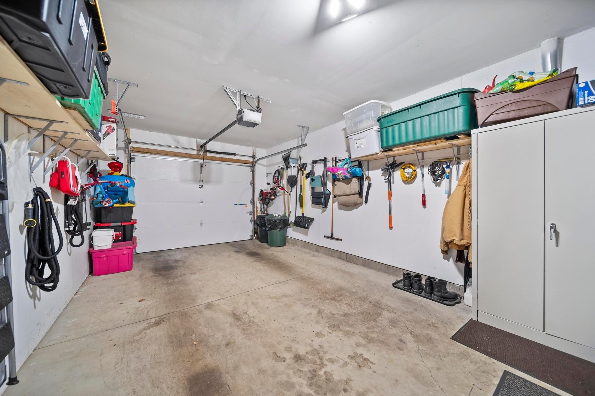 5544 Parkshire Dr, Columbus OH 43229-9352 exterior