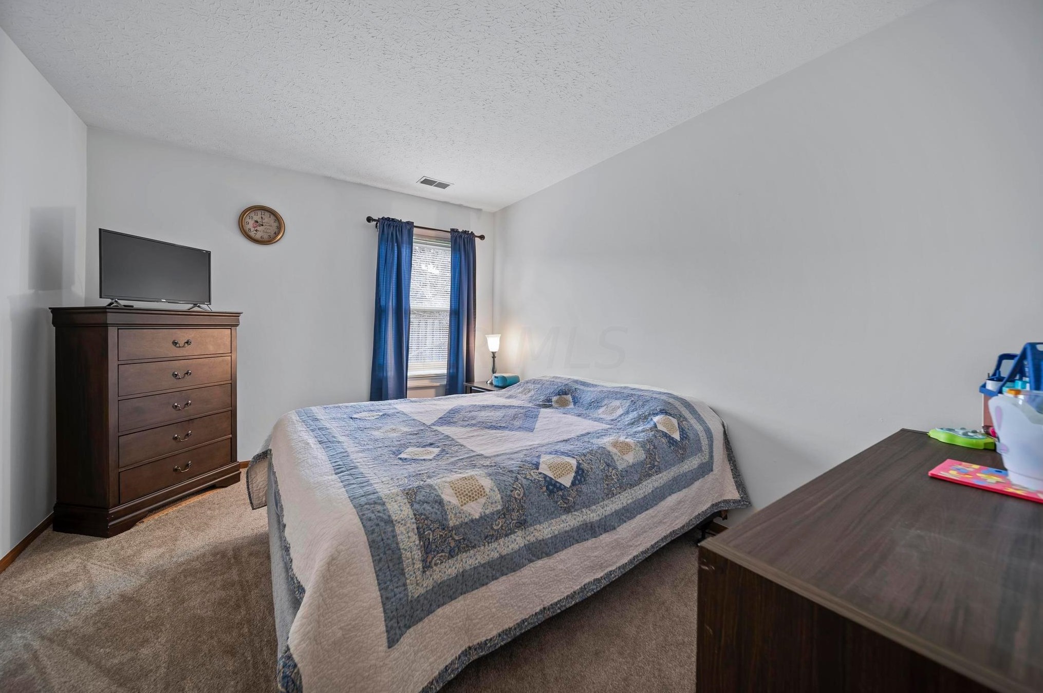 5544 Parkshire Dr, Columbus OH 43229-9352 exterior