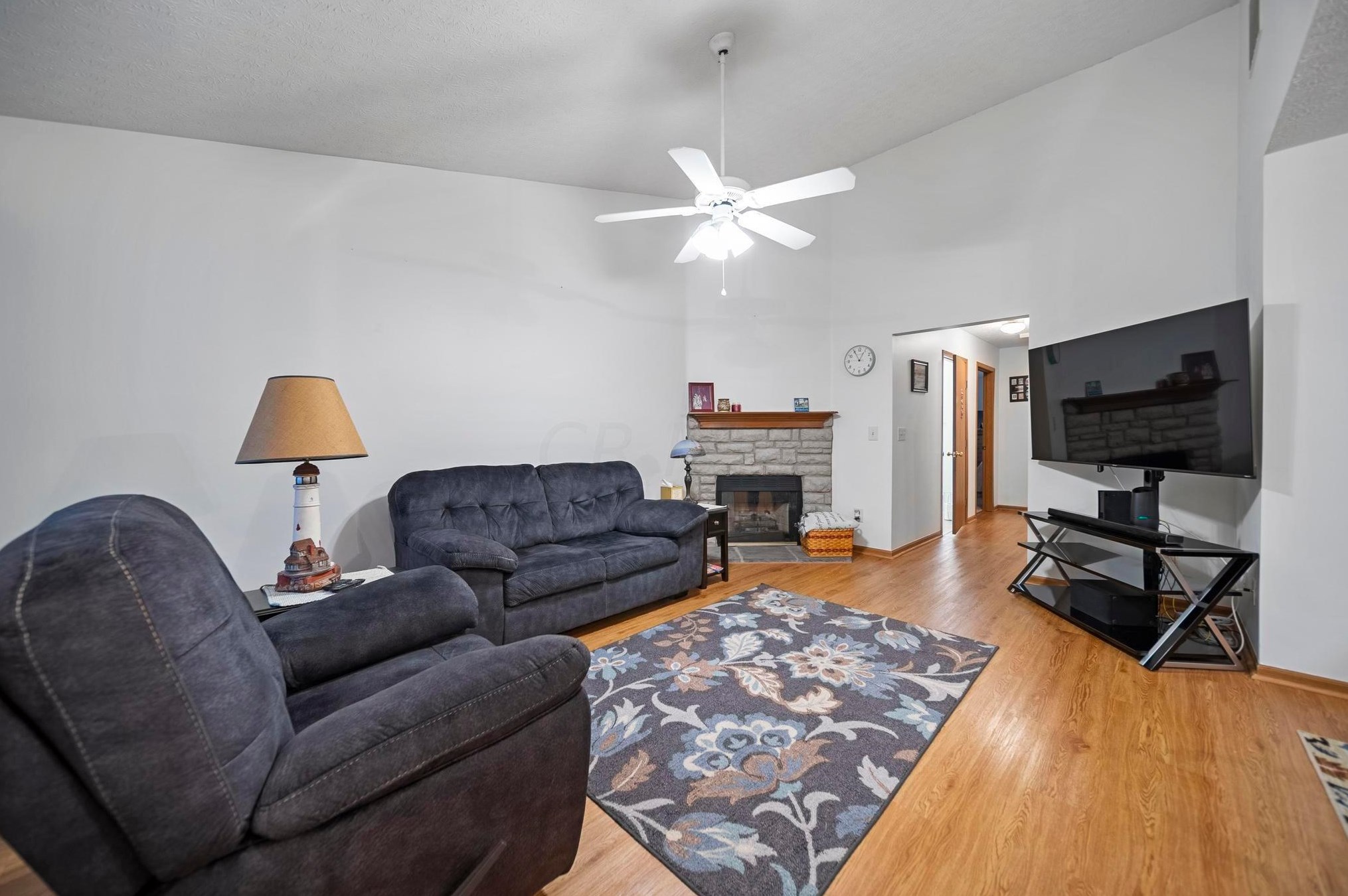 5544 Parkshire Dr, Columbus OH 43229-9352 exterior