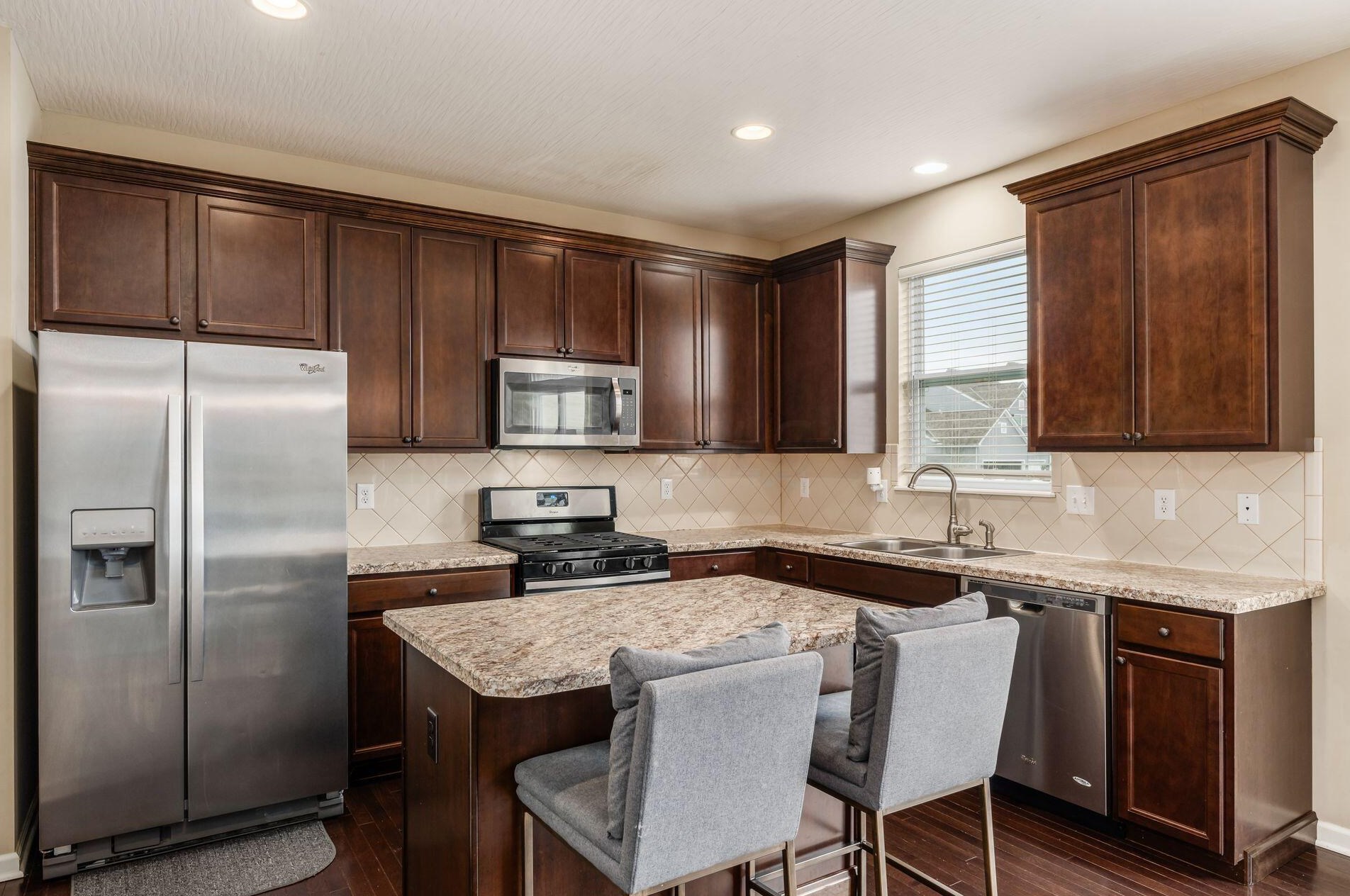 123 Ellington Blvd, Granville OH  43023-9067 exterior