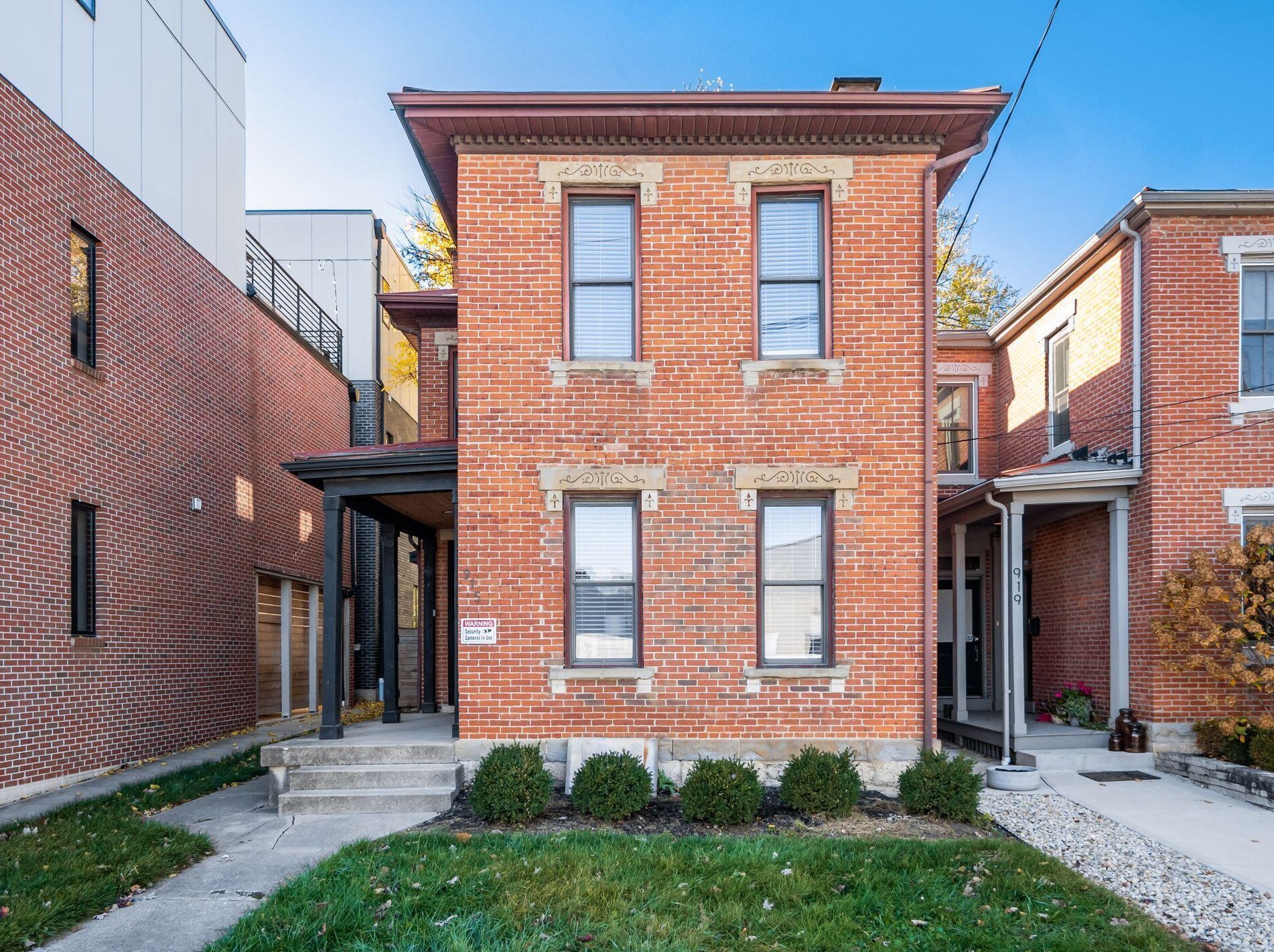915 4th St, Columbus OH 43201-3625 exterior
