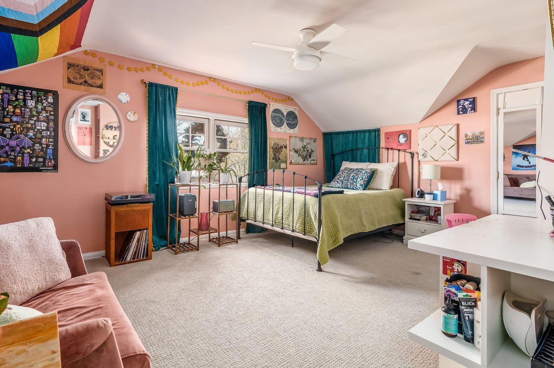 1625 Essex Rd, Columbus OH 43221-3842 exterior