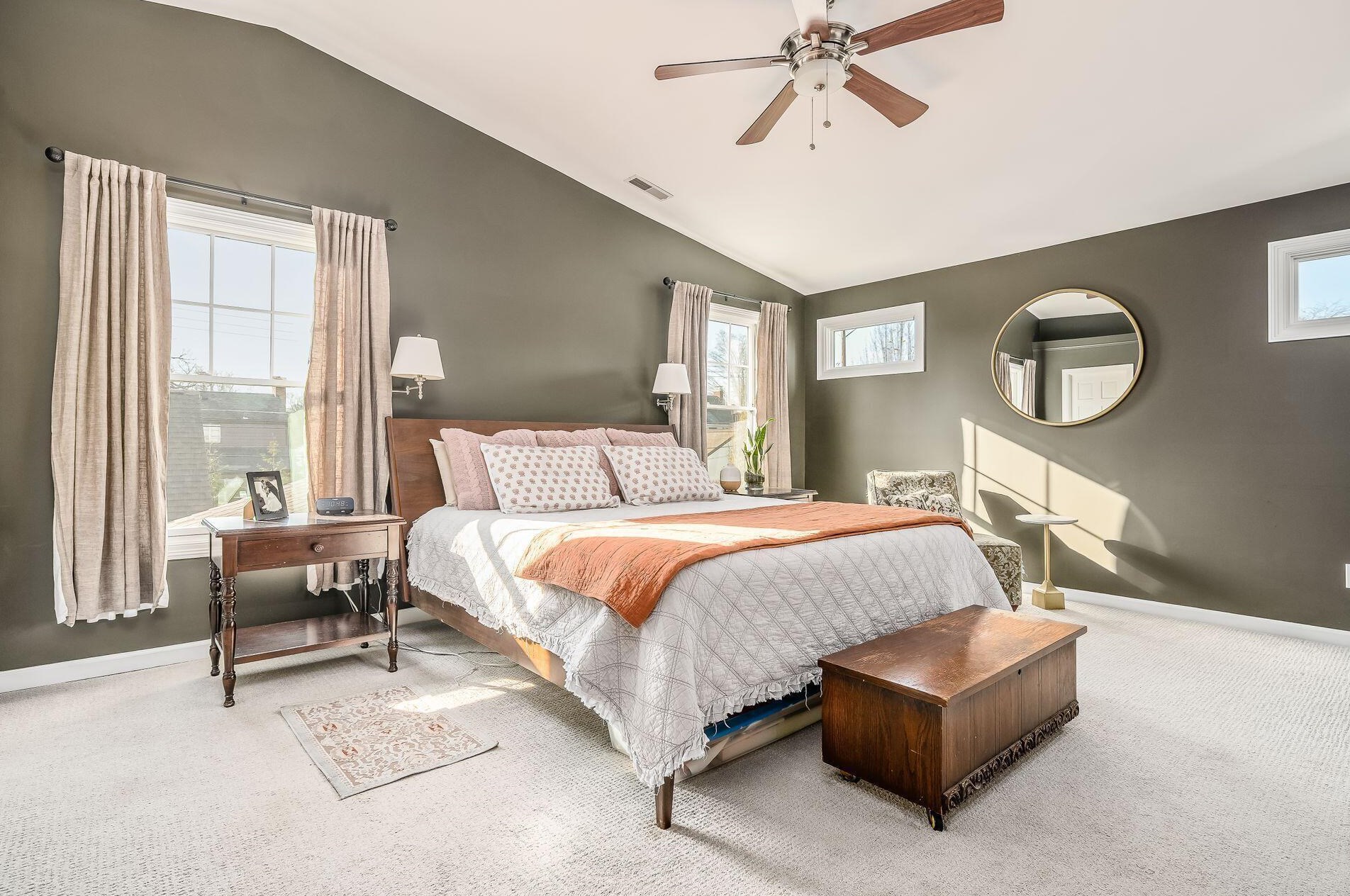 1625 Essex Rd, Columbus OH 43221-3842 exterior