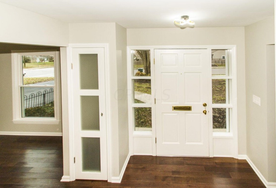 266 Gould Rd, Columbus OH  43209-1152 exterior