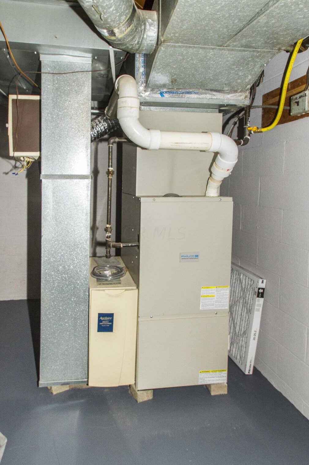 266 Gould Rd, Columbus OH  43209-1152 exterior