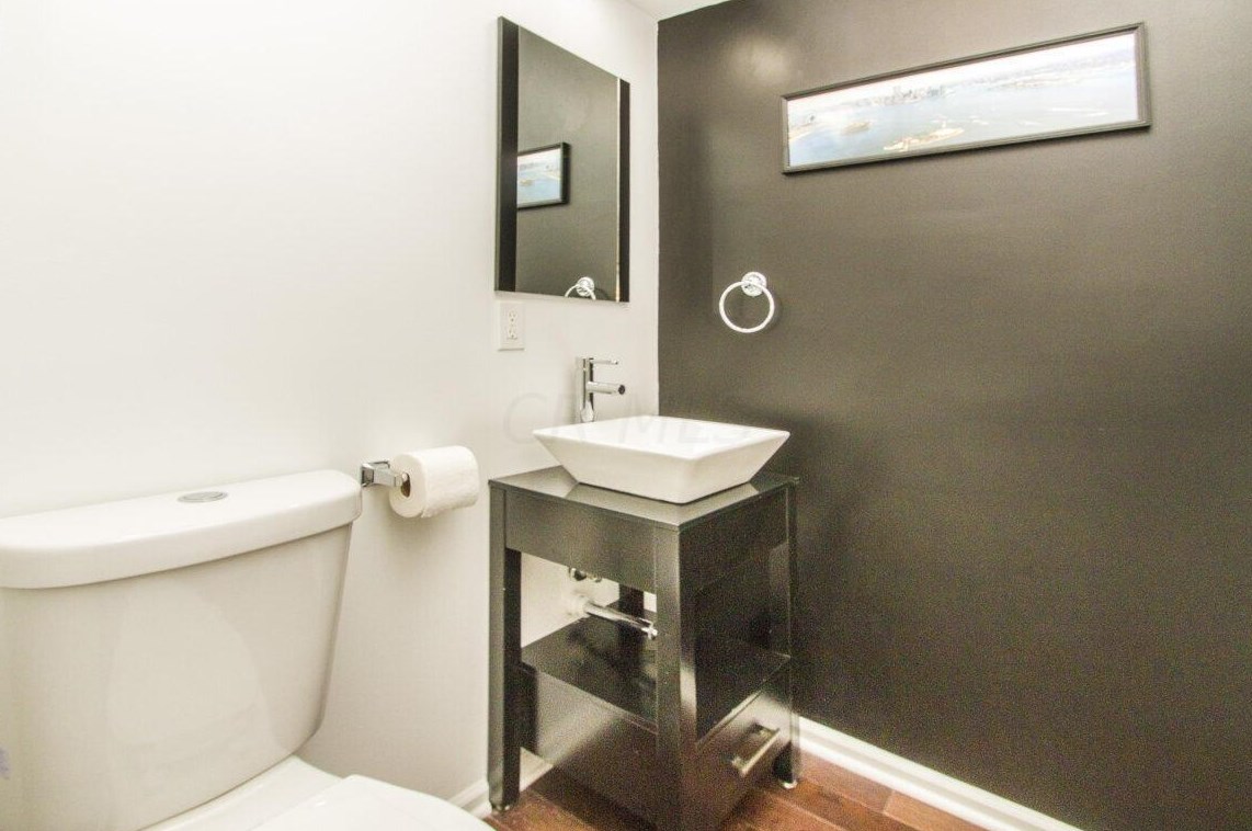 266 Gould Rd, Columbus OH  43209-1152 exterior