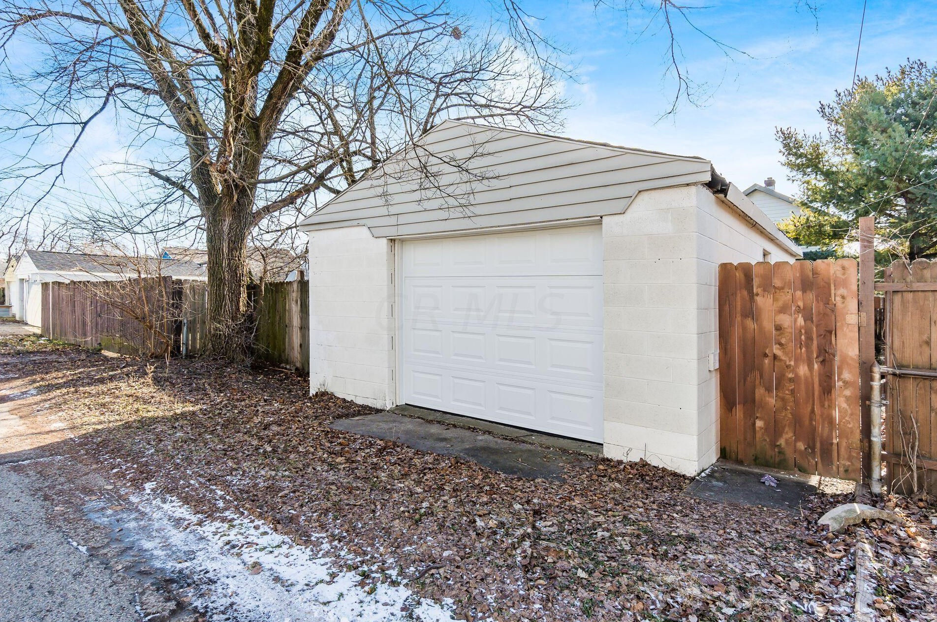 322 Southwood Ave, Columbus OH  43207-1270 exterior