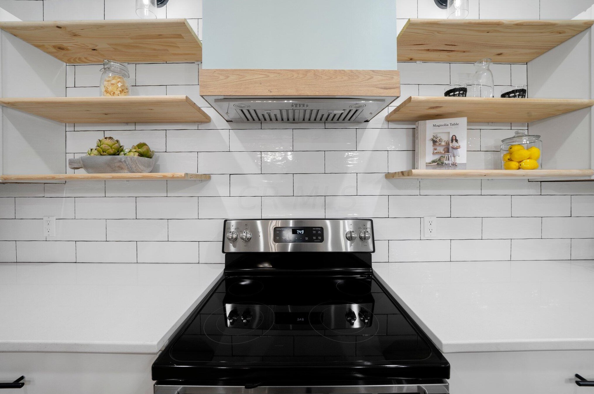 902 Linwood Ave, Columbus OH  43206-1619 exterior