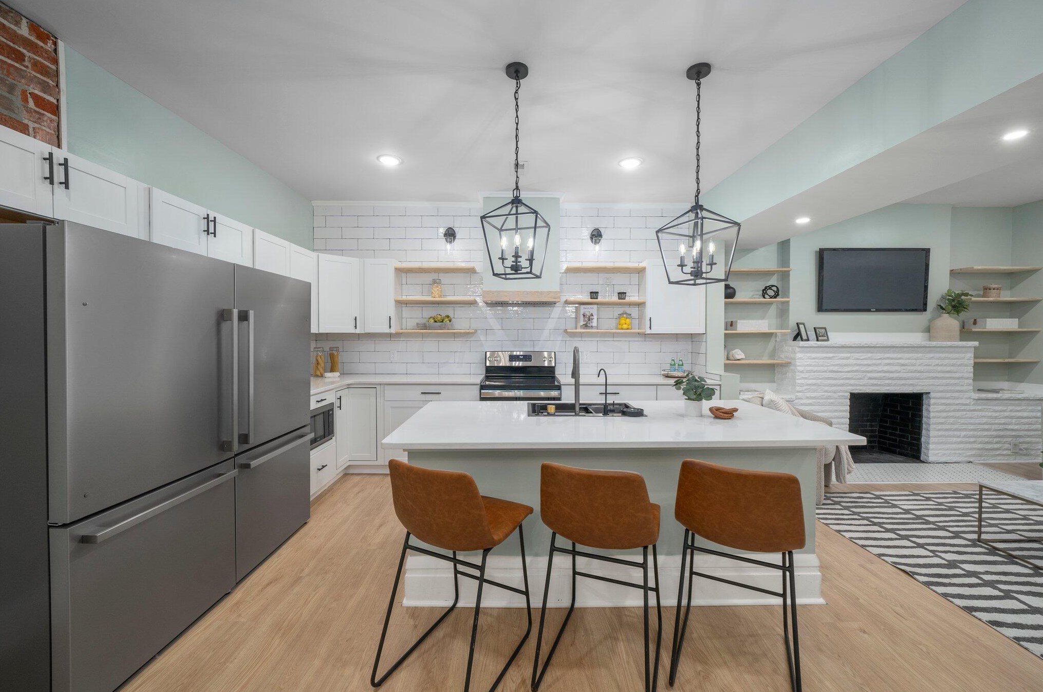 902 Linwood Ave, Columbus OH  43206-1619 exterior