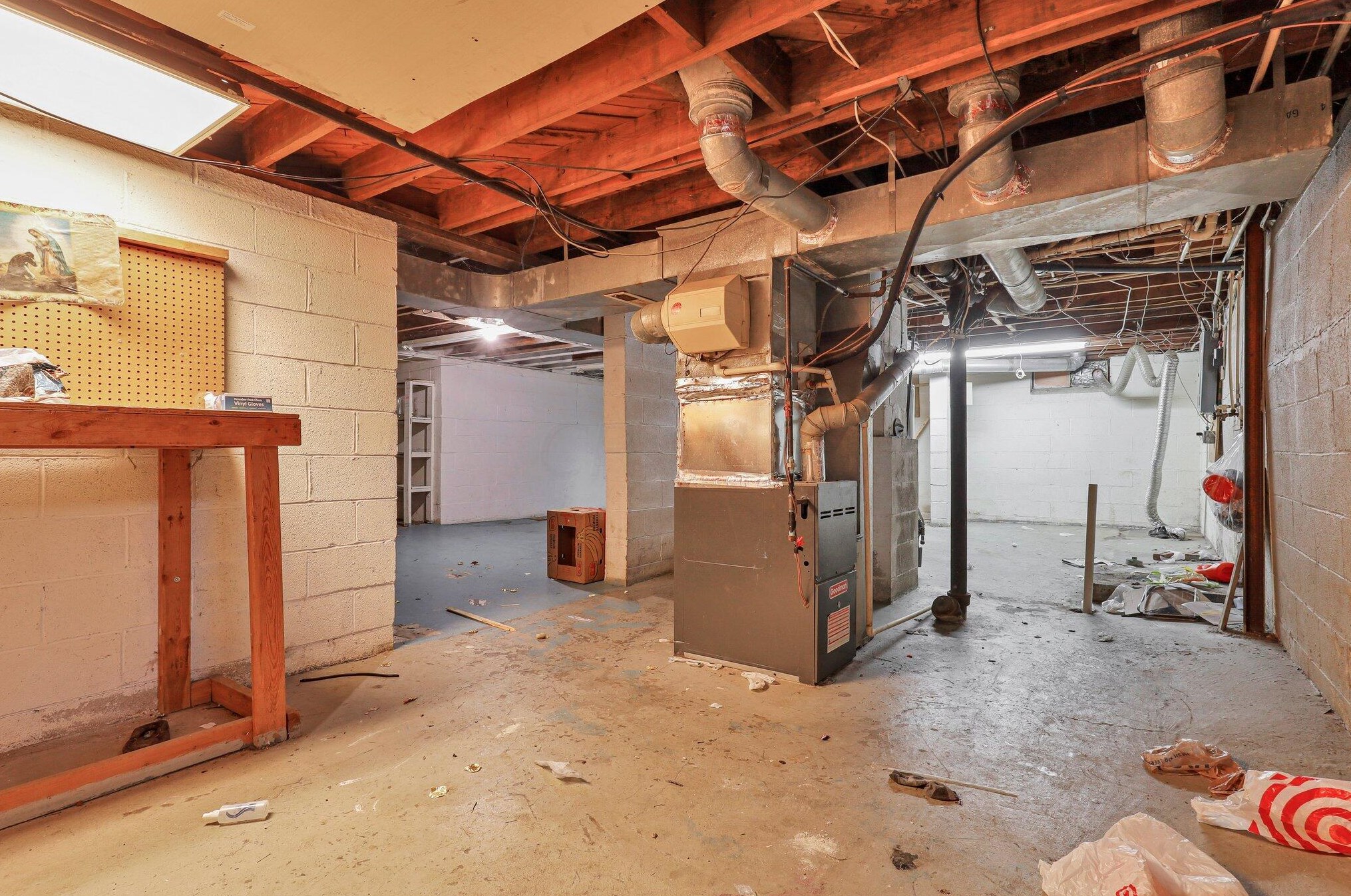 3215 Karl Rd, Columbus OH 43224-4157 exterior