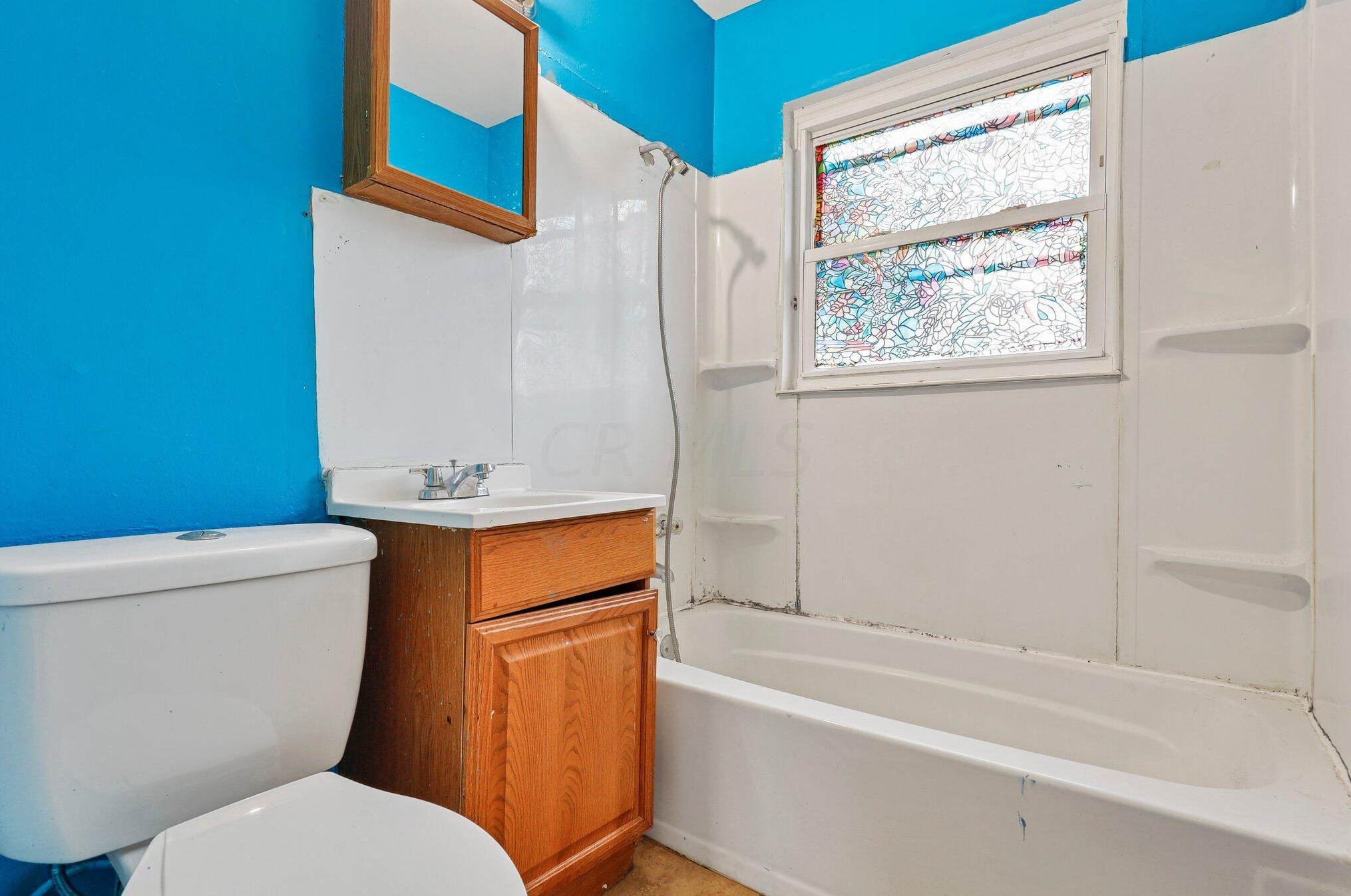 3215 Karl Rd, Columbus OH 43224-4157 exterior