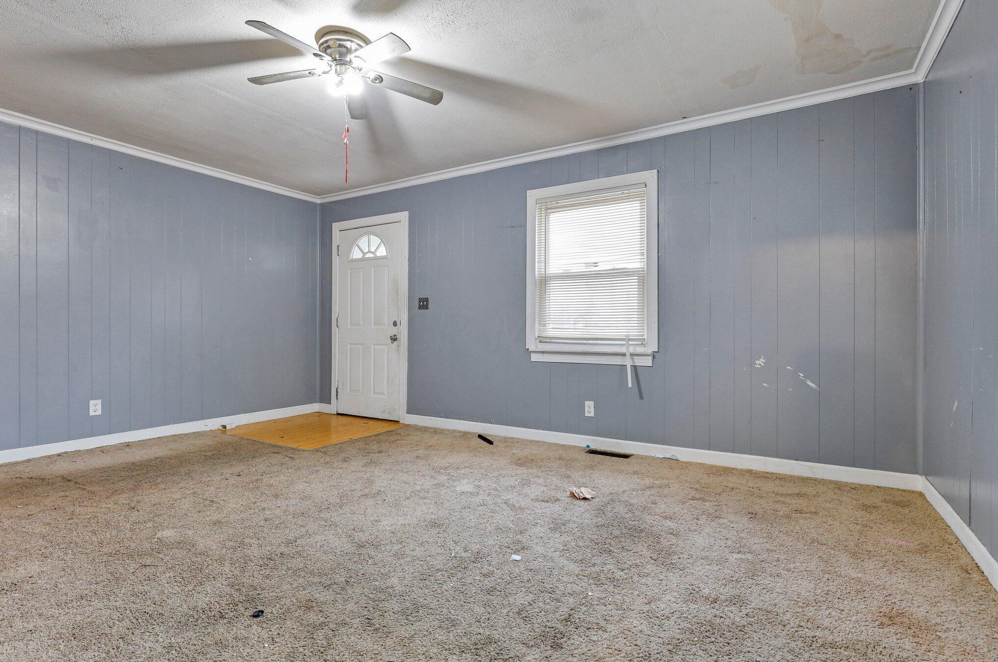 3215 Karl Rd, Columbus OH 43224-4157 exterior