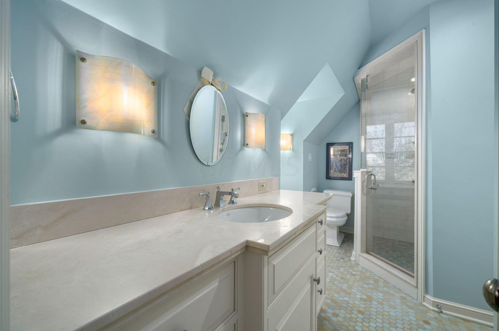 2130 Parkway Dr, Columbus OH 43221-3718 exterior