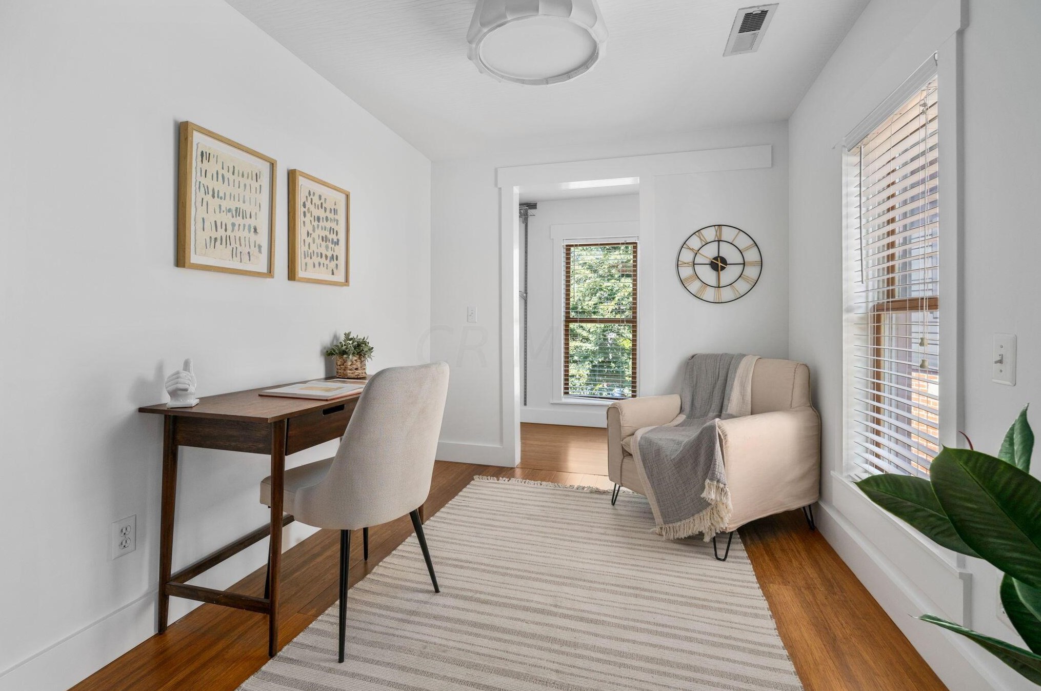 152 2 Ave, Columbus OH 43201-3483 exterior