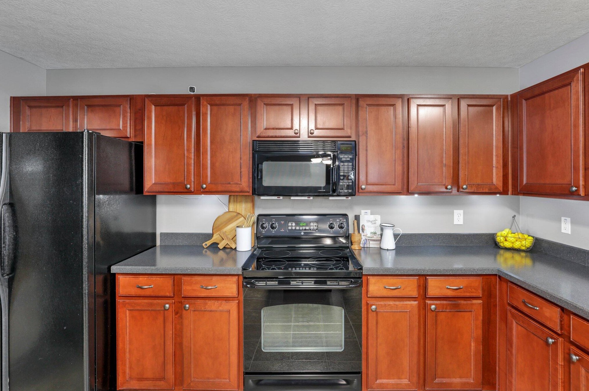 541 Sharar Field Dr, Blacklick OH  43004-9098 exterior