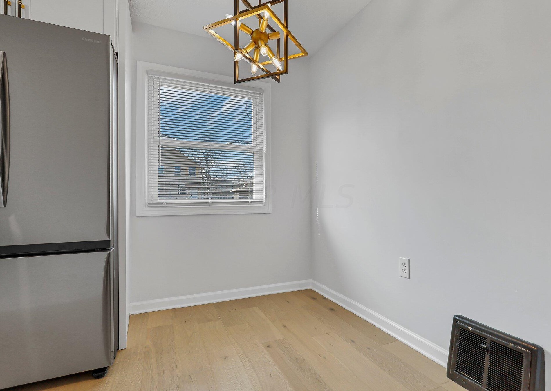 199 Hague Ave, Columbus OH  43204-2611 exterior