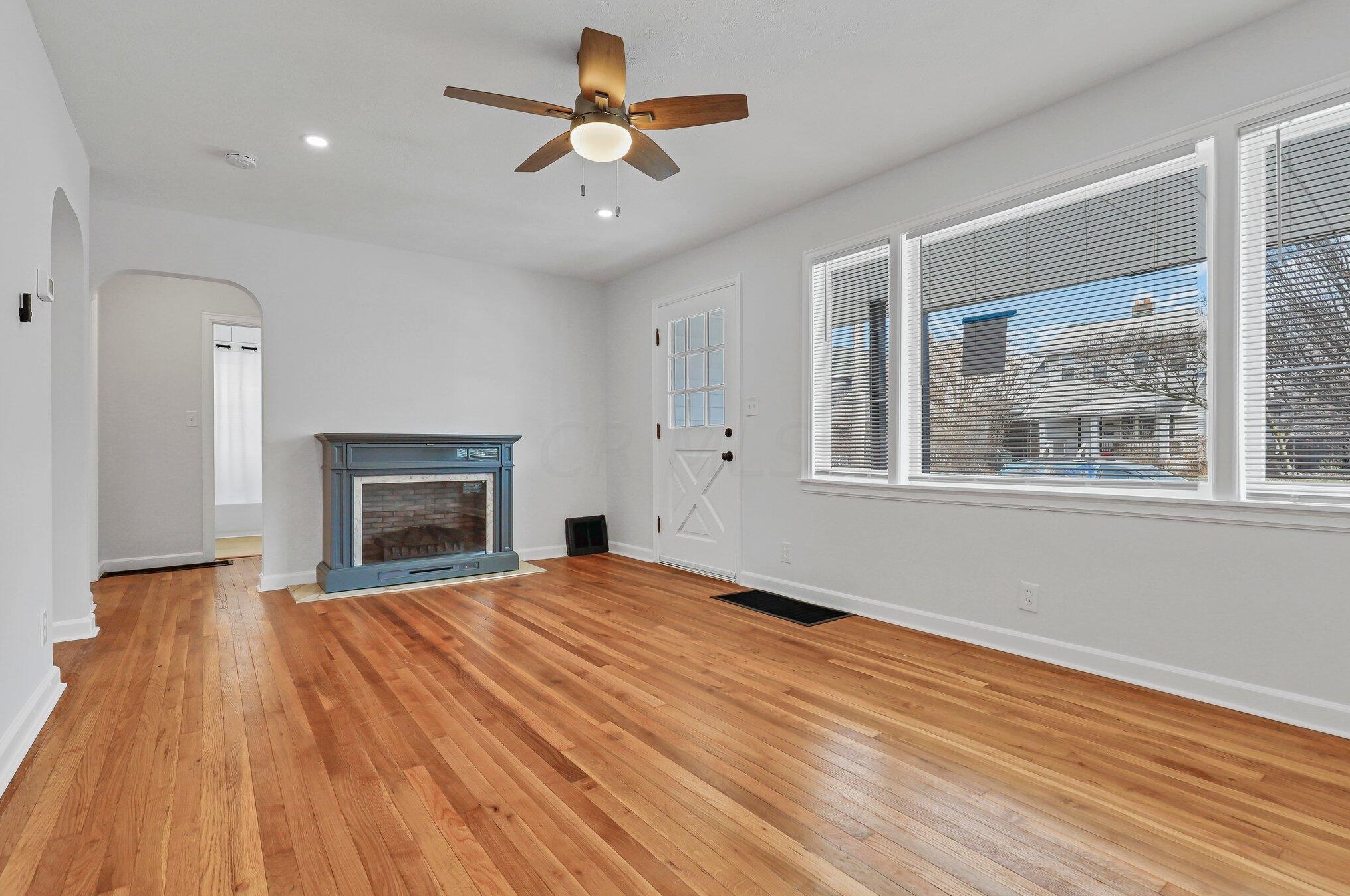 199 Hague Ave, Columbus OH  43204-2611 exterior