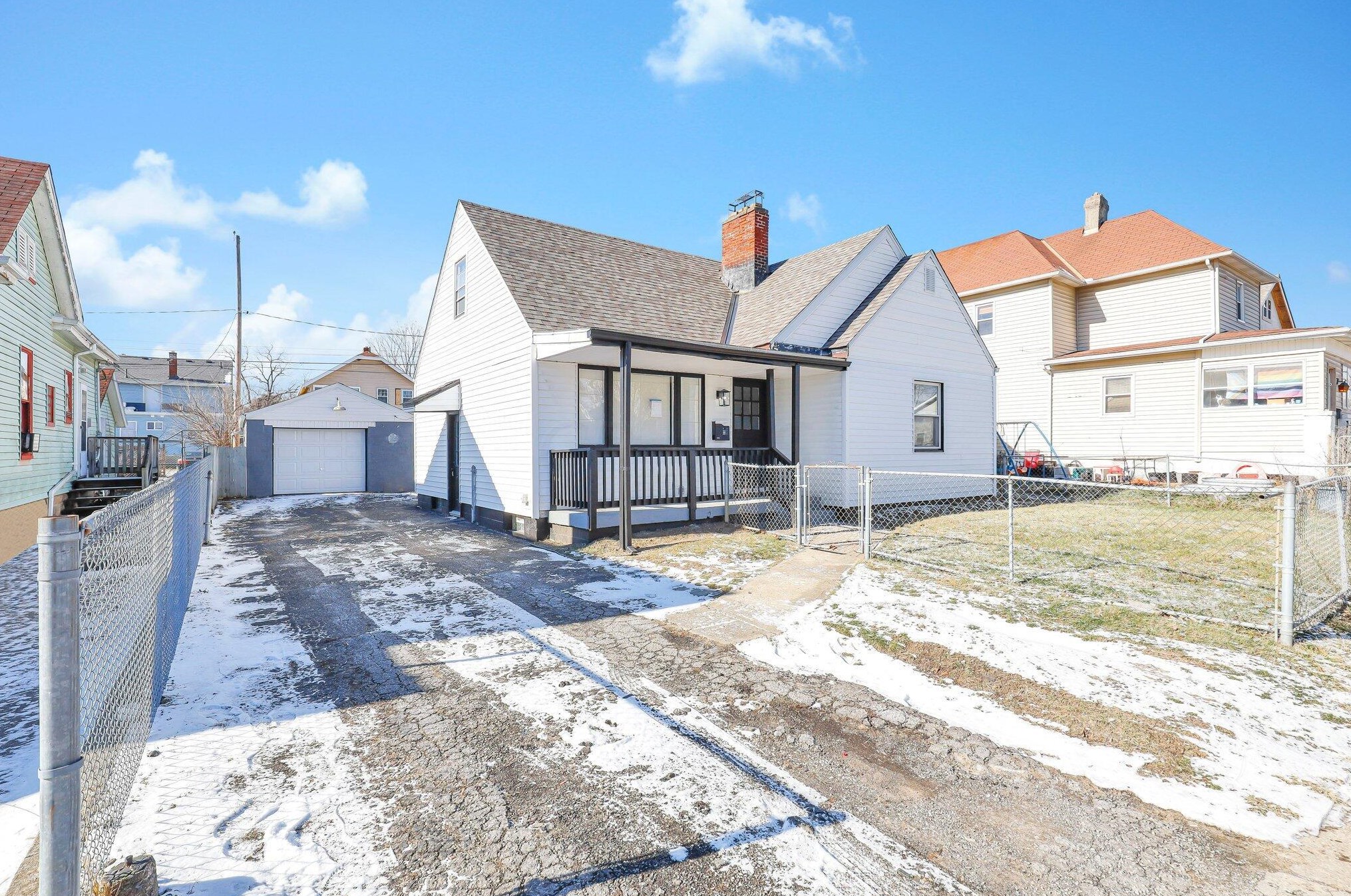 199 Hague Ave, Columbus OH  43204-2611 exterior